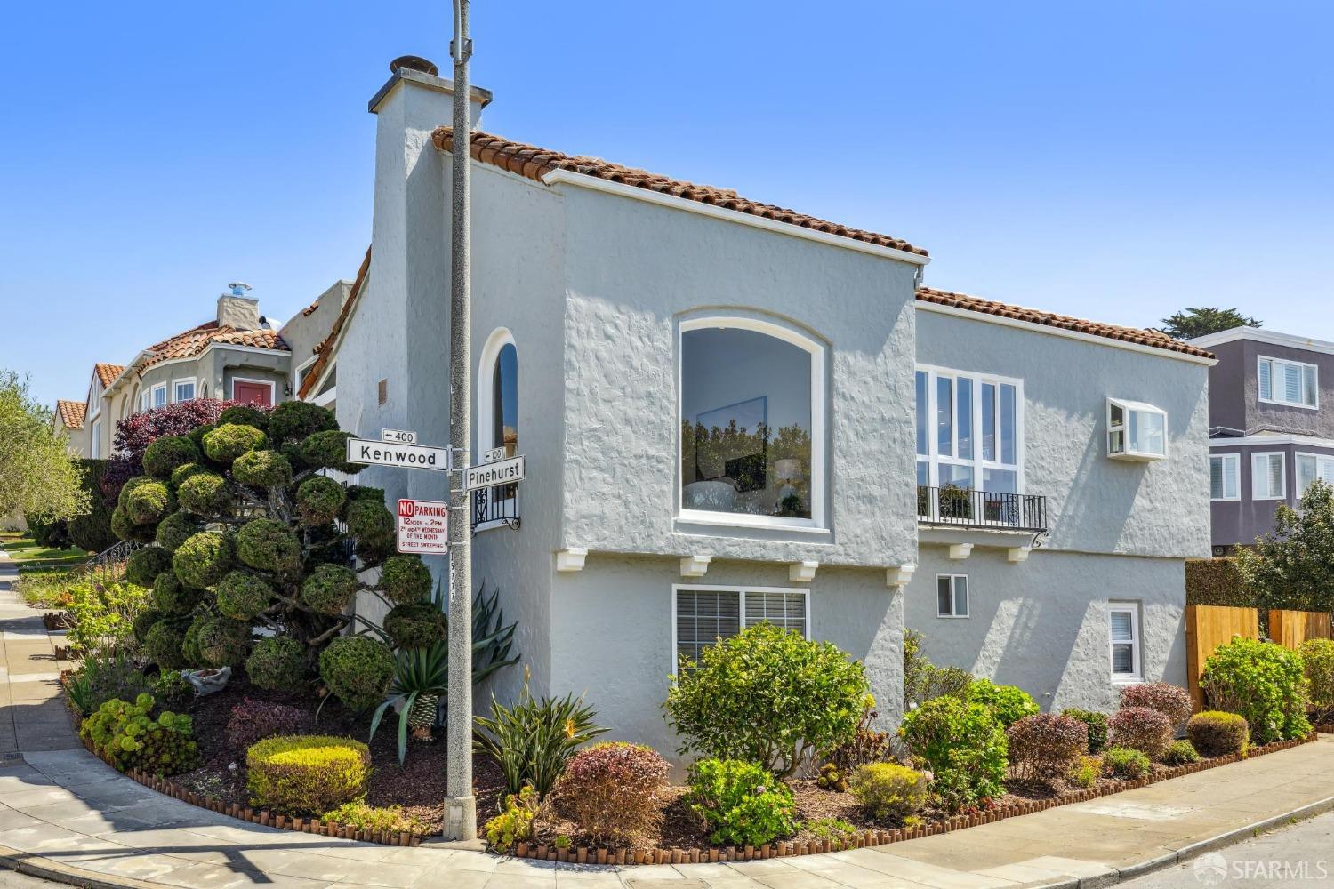 Detail Gallery Image 25 of 99 For 100 Pinehurst Way, San Francisco,  CA 94127 - 4 Beds | 4/1 Baths