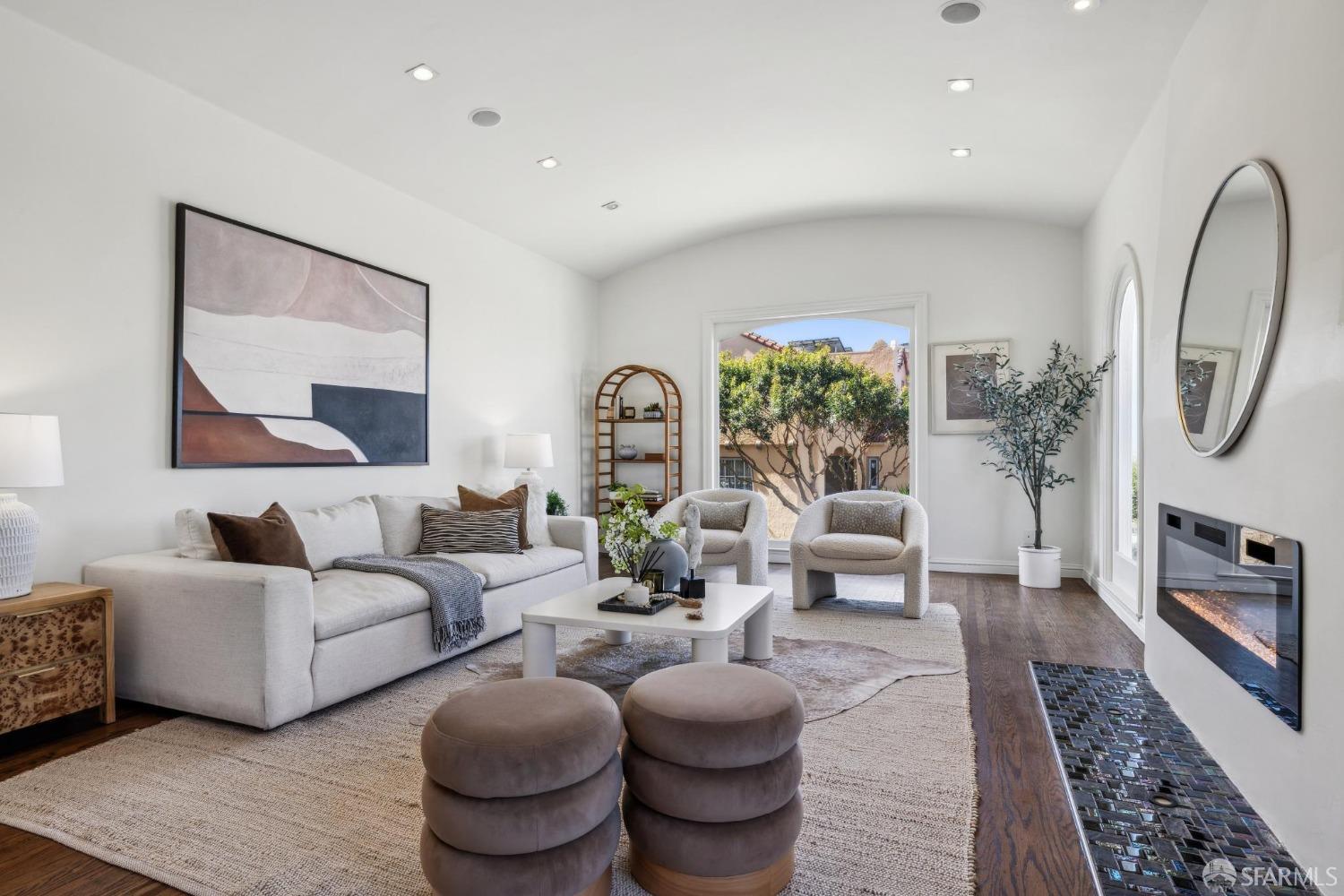 Detail Gallery Image 35 of 99 For 100 Pinehurst Way, San Francisco,  CA 94127 - 4 Beds | 4/1 Baths