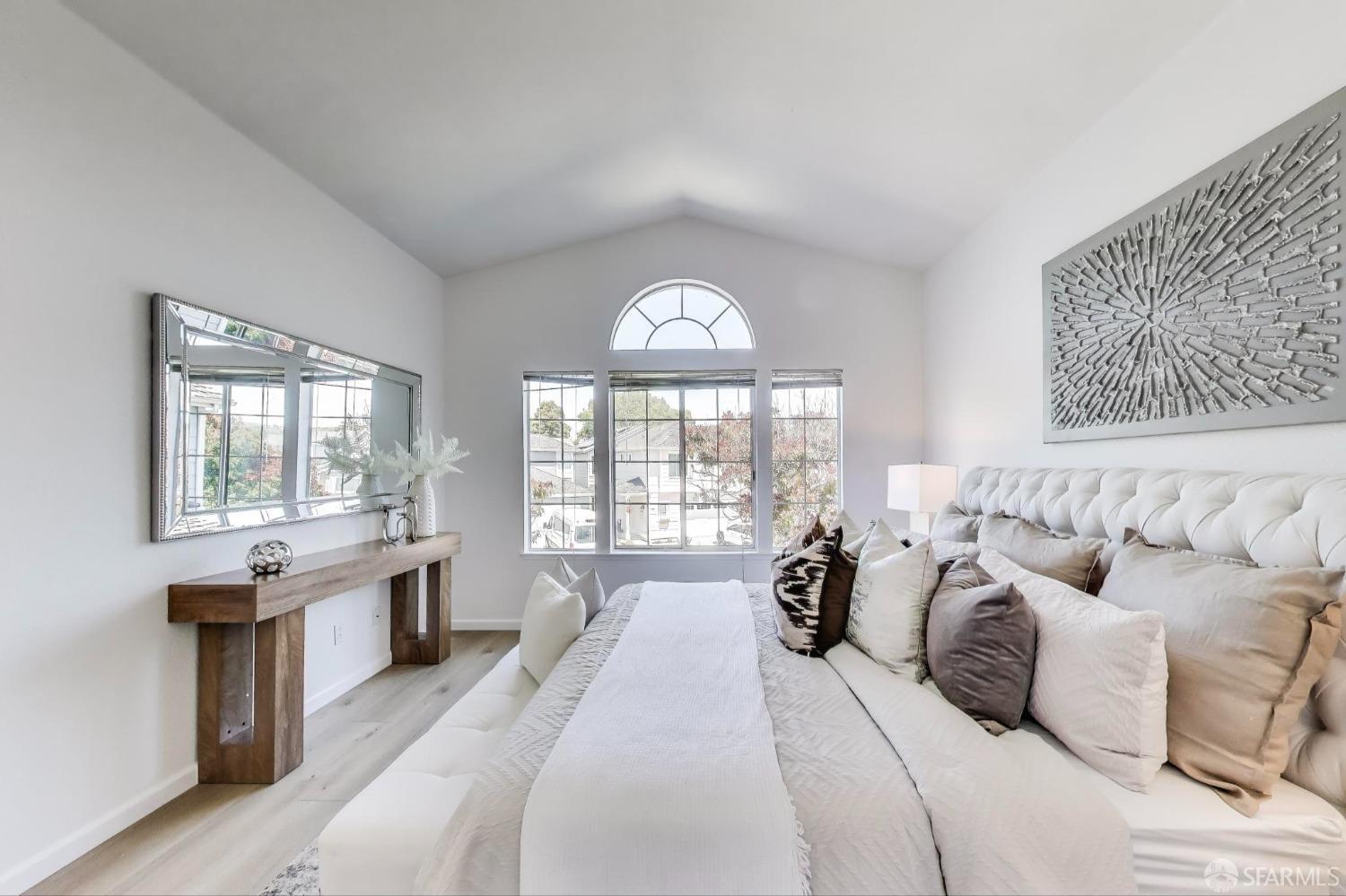 Detail Gallery Image 17 of 32 For 50 Seagull Dr, Richmond,  CA 94804 - 3 Beds | 2/1 Baths