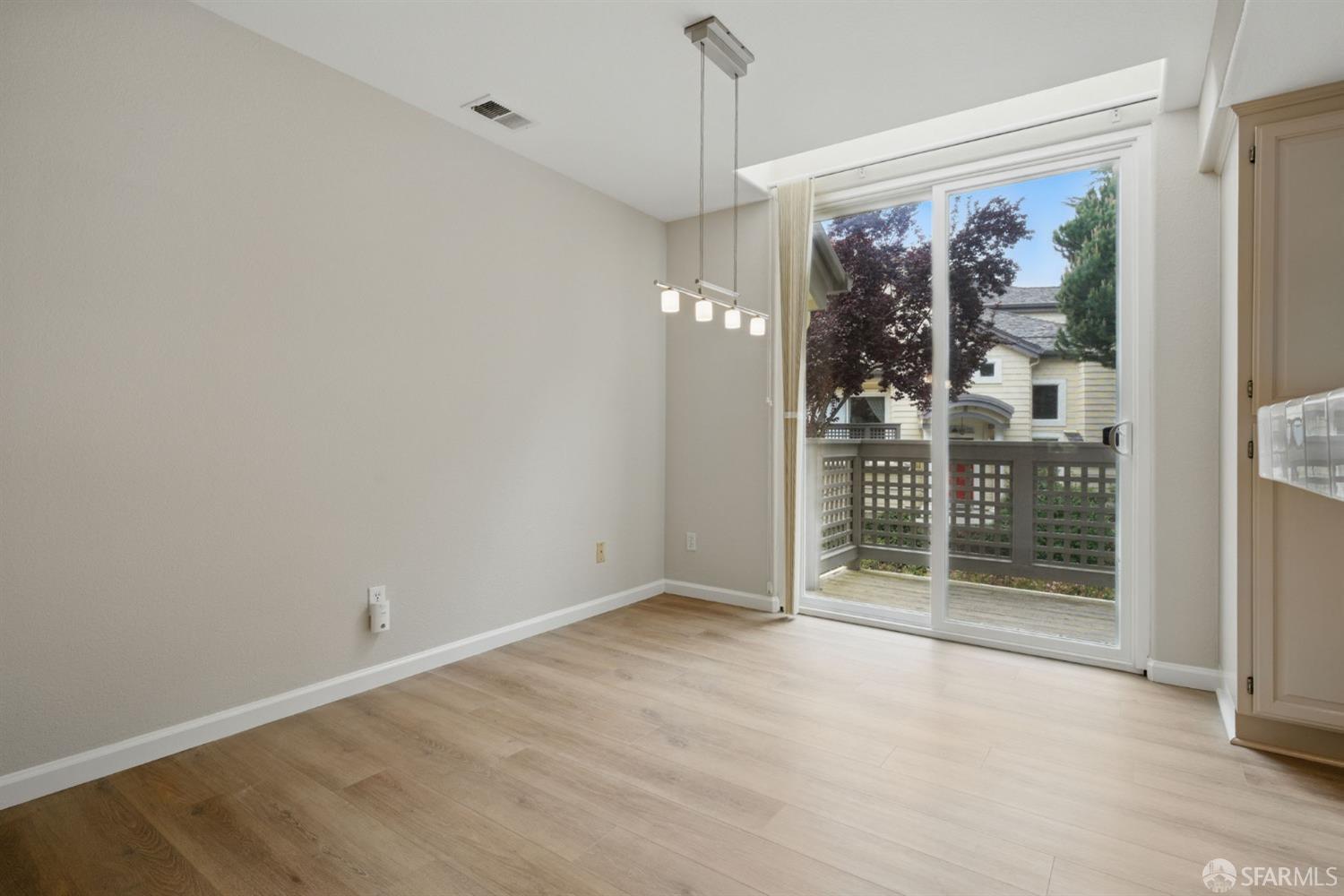 Detail Gallery Image 22 of 44 For 55 Erin Ln, Half Moon Bay,  CA 94019 - 2 Beds | 2/1 Baths