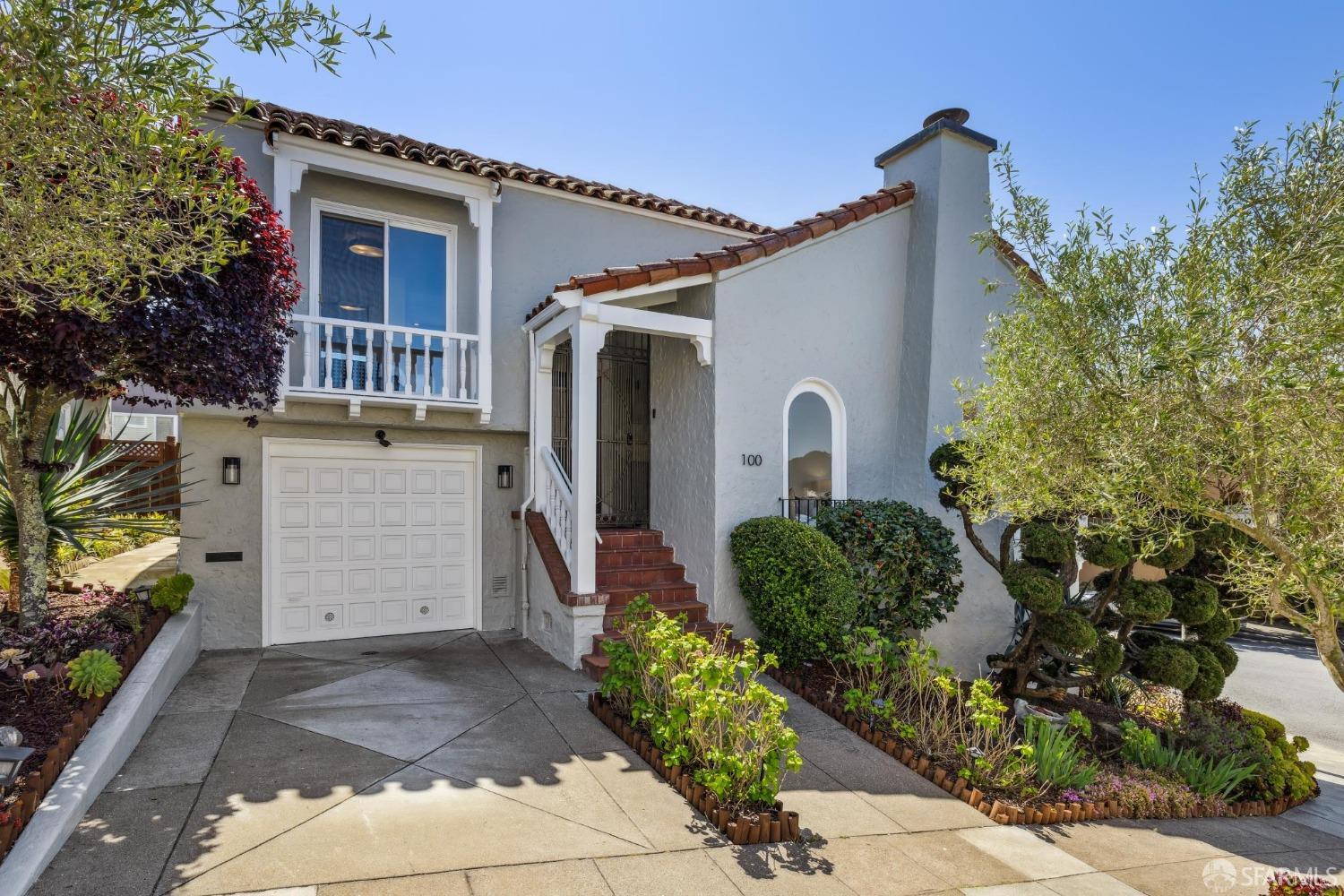 Detail Gallery Image 27 of 99 For 100 Pinehurst Way, San Francisco,  CA 94127 - 4 Beds | 4/1 Baths