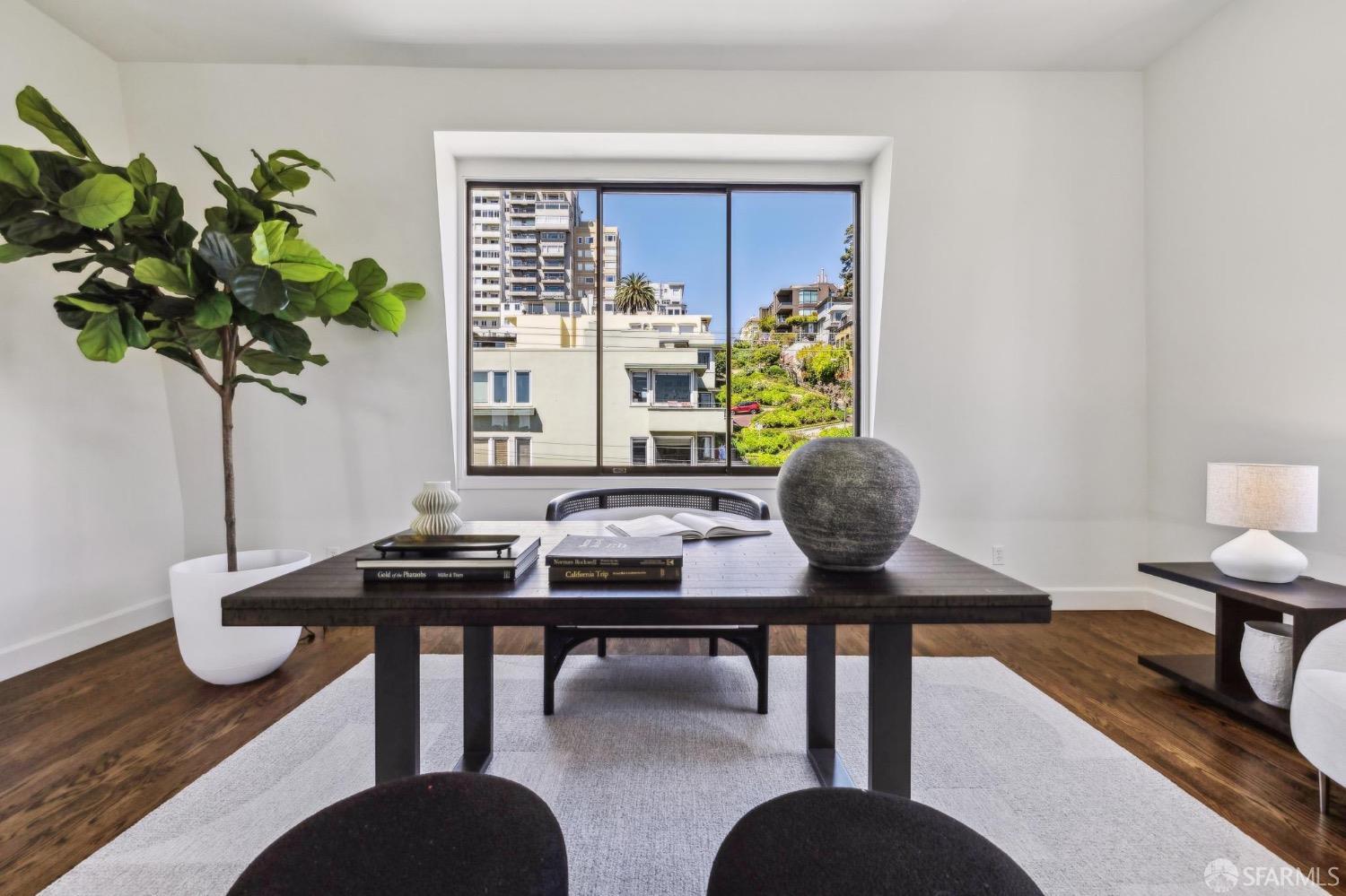 Detail Gallery Image 64 of 82 For 2260 Leavenworth St, San Francisco,  CA 94133 - 5 Beds | 4/1 Baths