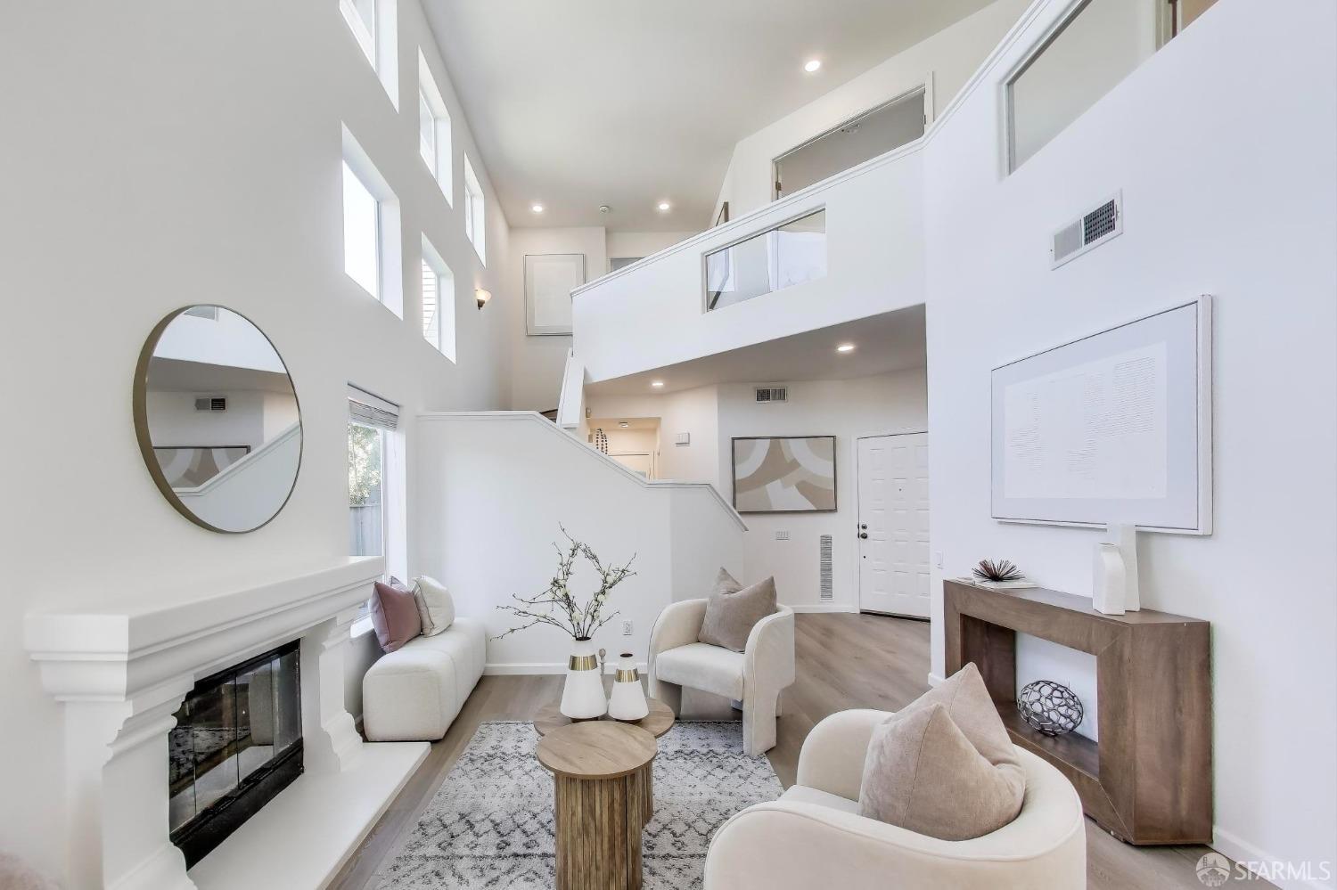 Detail Gallery Image 3 of 32 For 50 Seagull Dr, Richmond,  CA 94804 - 3 Beds | 2/1 Baths