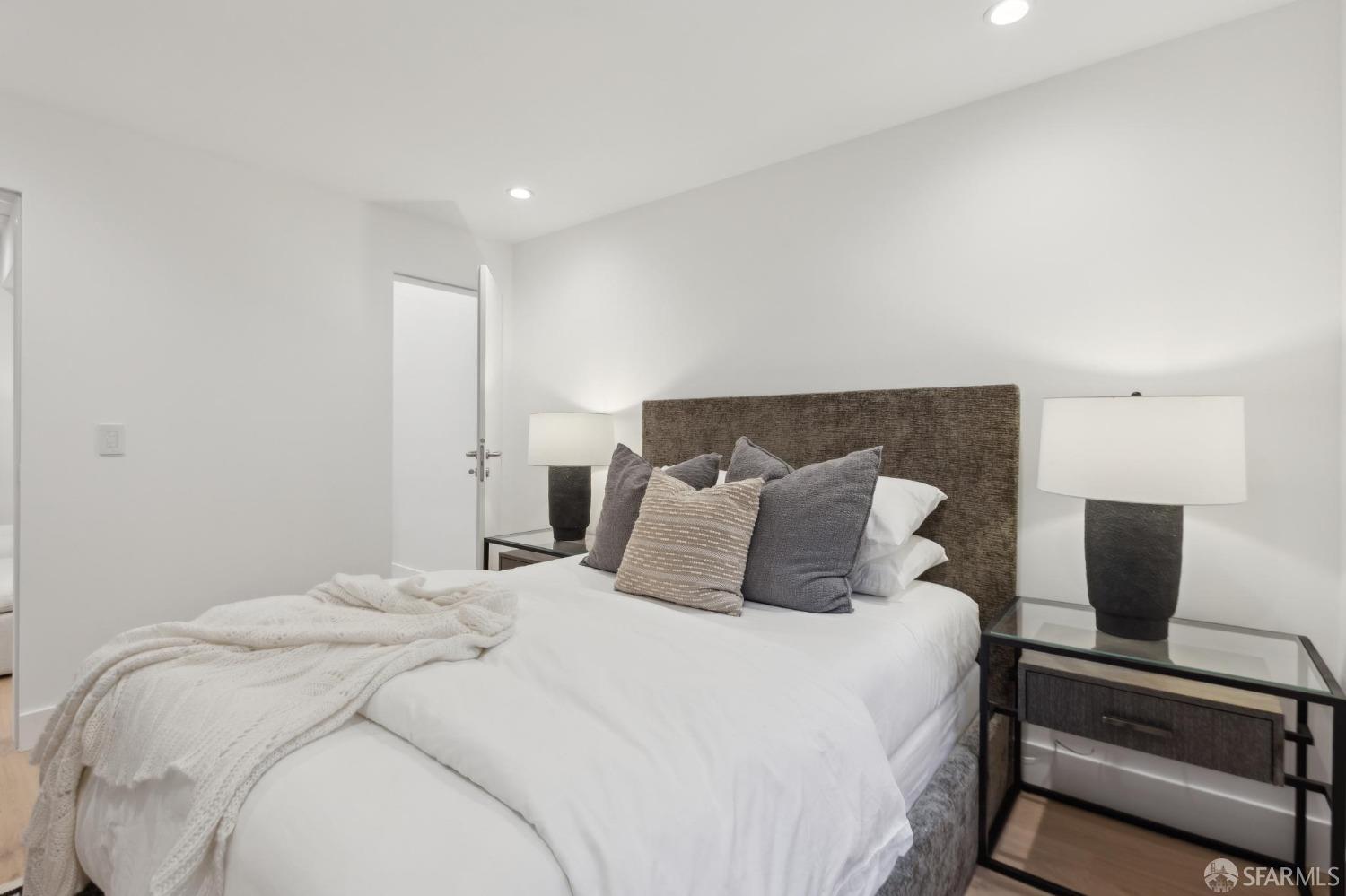 Detail Gallery Image 41 of 53 For 630 Precita Ave, San Francisco,  CA 94110 - 7 Beds | 5/2 Baths