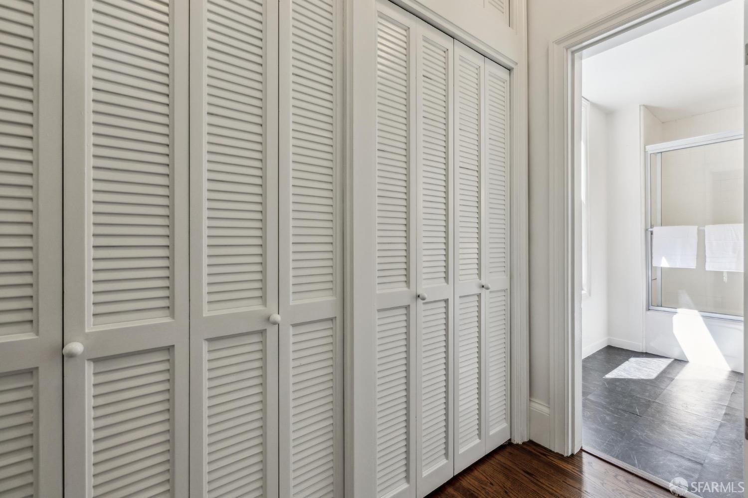 Detail Gallery Image 34 of 82 For 2260 Leavenworth St, San Francisco,  CA 94133 - 5 Beds | 4/1 Baths