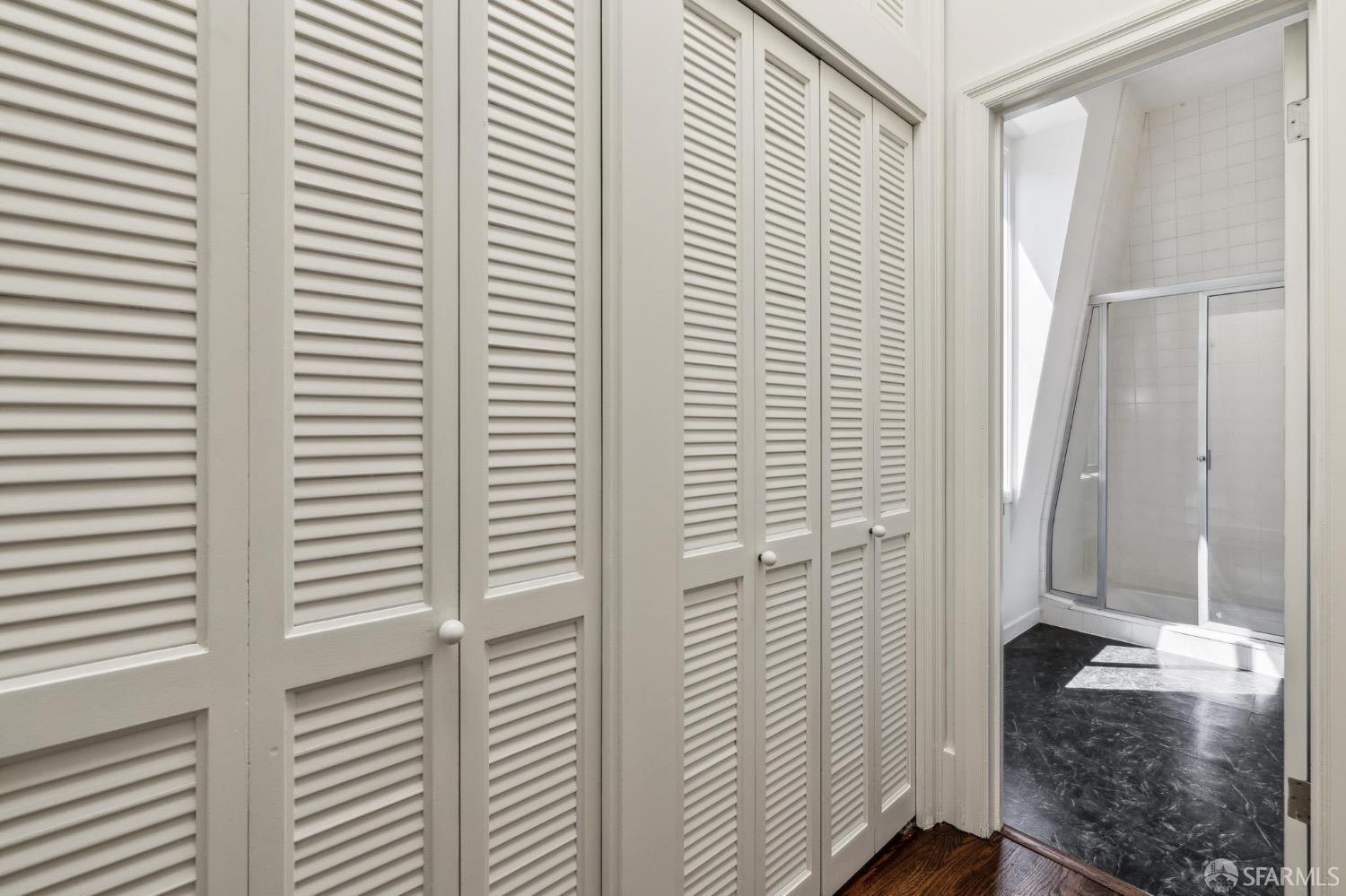Detail Gallery Image 68 of 82 For 2260 Leavenworth St, San Francisco,  CA 94133 - 5 Beds | 4/1 Baths