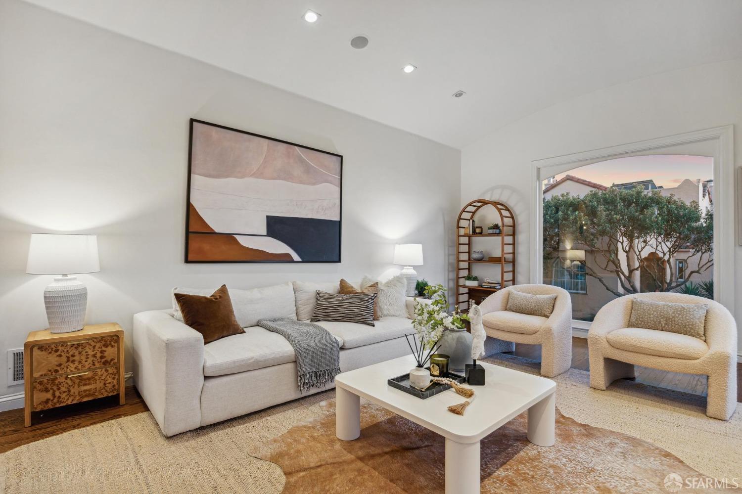 Detail Gallery Image 8 of 99 For 100 Pinehurst Way, San Francisco,  CA 94127 - 4 Beds | 4/1 Baths