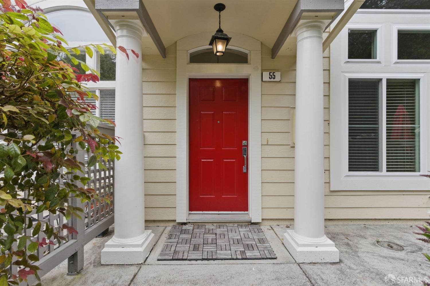 Detail Gallery Image 2 of 44 For 55 Erin Ln, Half Moon Bay,  CA 94019 - 2 Beds | 2/1 Baths