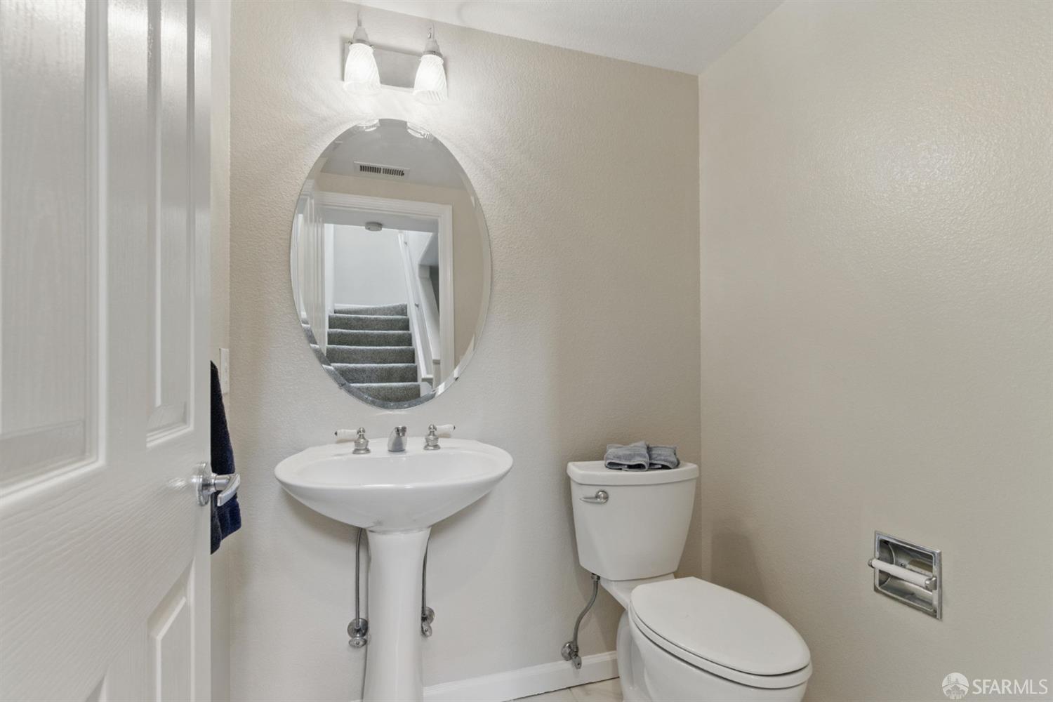 Detail Gallery Image 24 of 44 For 55 Erin Ln, Half Moon Bay,  CA 94019 - 2 Beds | 2/1 Baths