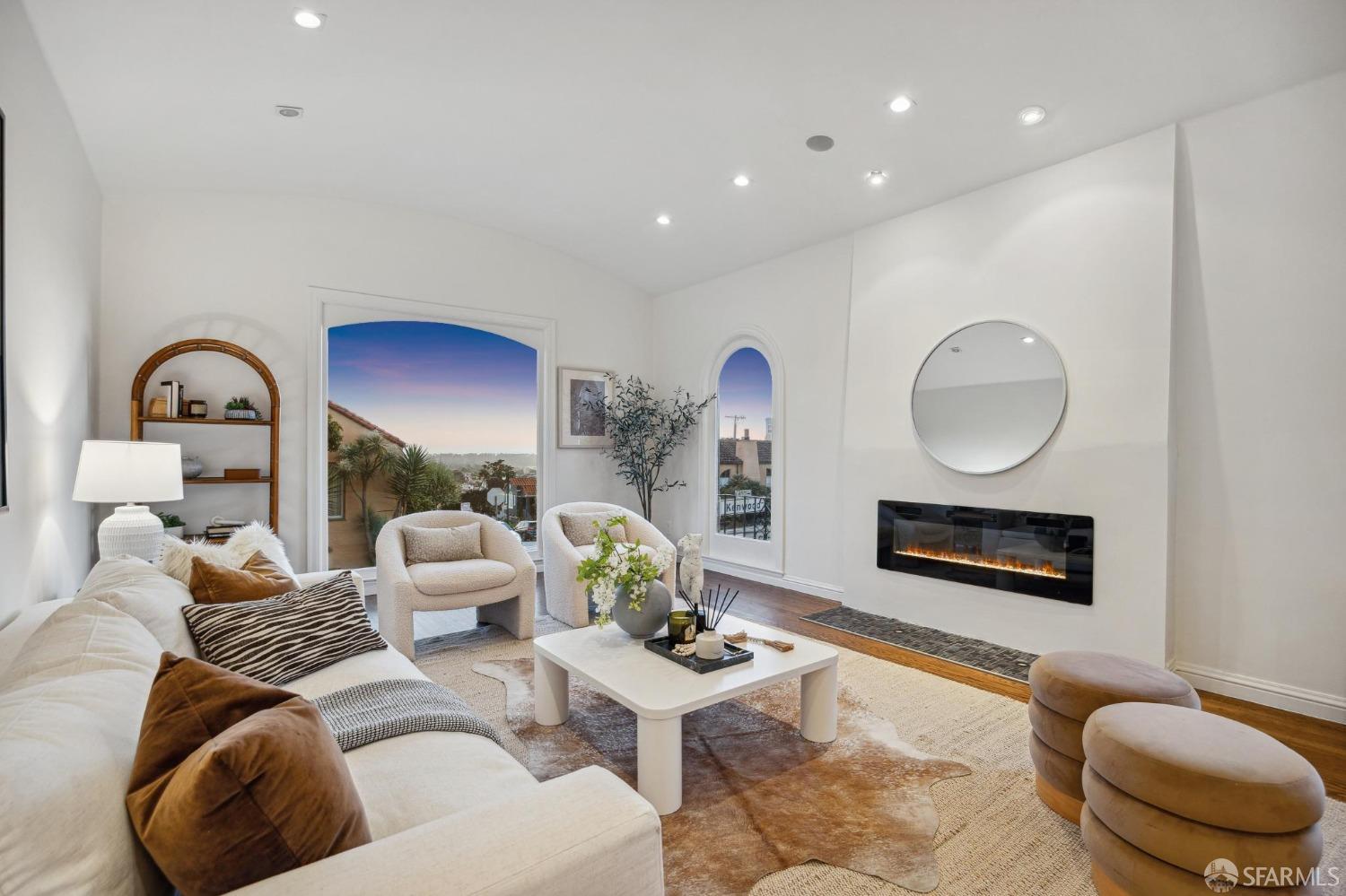 Detail Gallery Image 7 of 99 For 100 Pinehurst Way, San Francisco,  CA 94127 - 4 Beds | 4/1 Baths