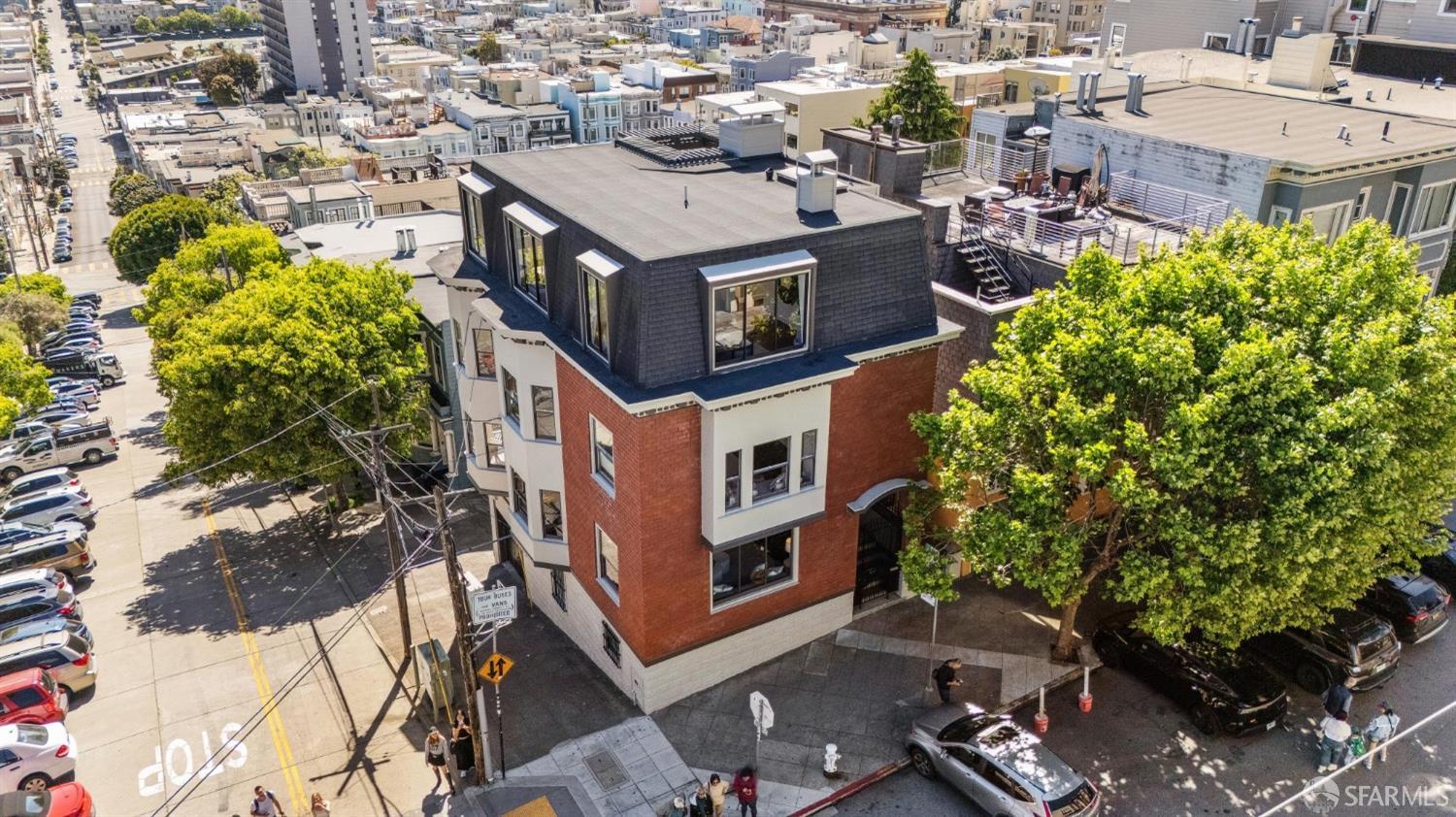 Detail Gallery Image 77 of 82 For 2260 Leavenworth St, San Francisco,  CA 94133 - 5 Beds | 4/1 Baths