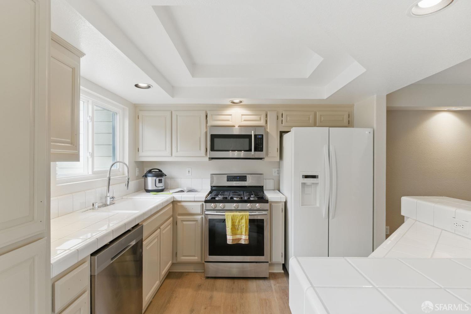 Detail Gallery Image 20 of 44 For 55 Erin Ln, Half Moon Bay,  CA 94019 - 2 Beds | 2/1 Baths