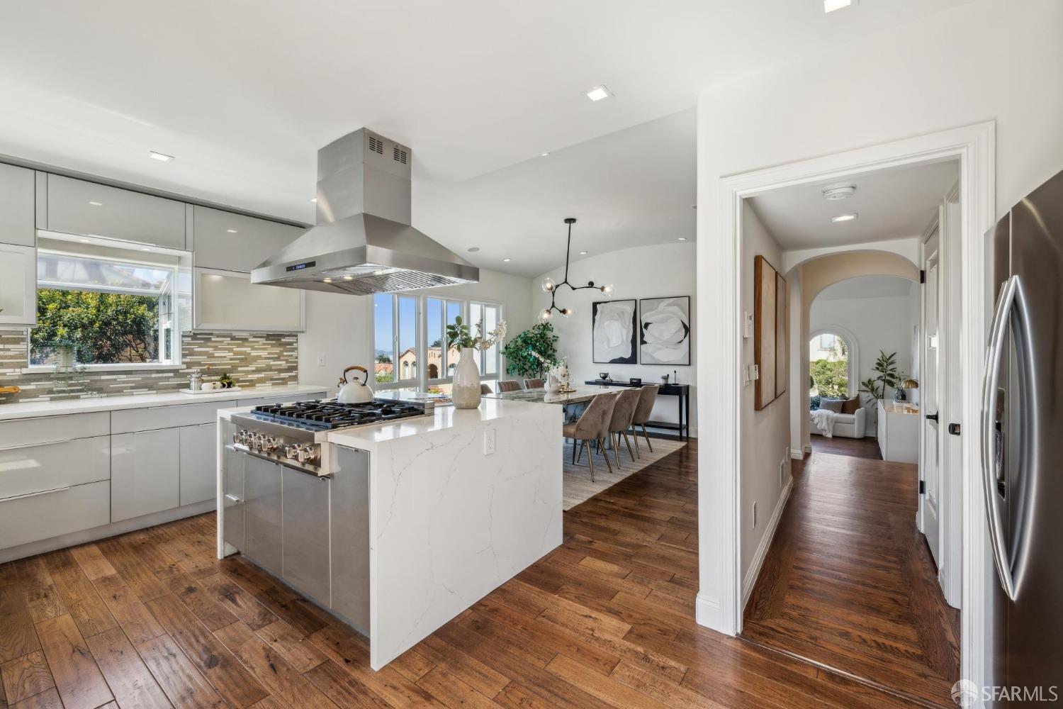 Detail Gallery Image 54 of 99 For 100 Pinehurst Way, San Francisco,  CA 94127 - 4 Beds | 4/1 Baths
