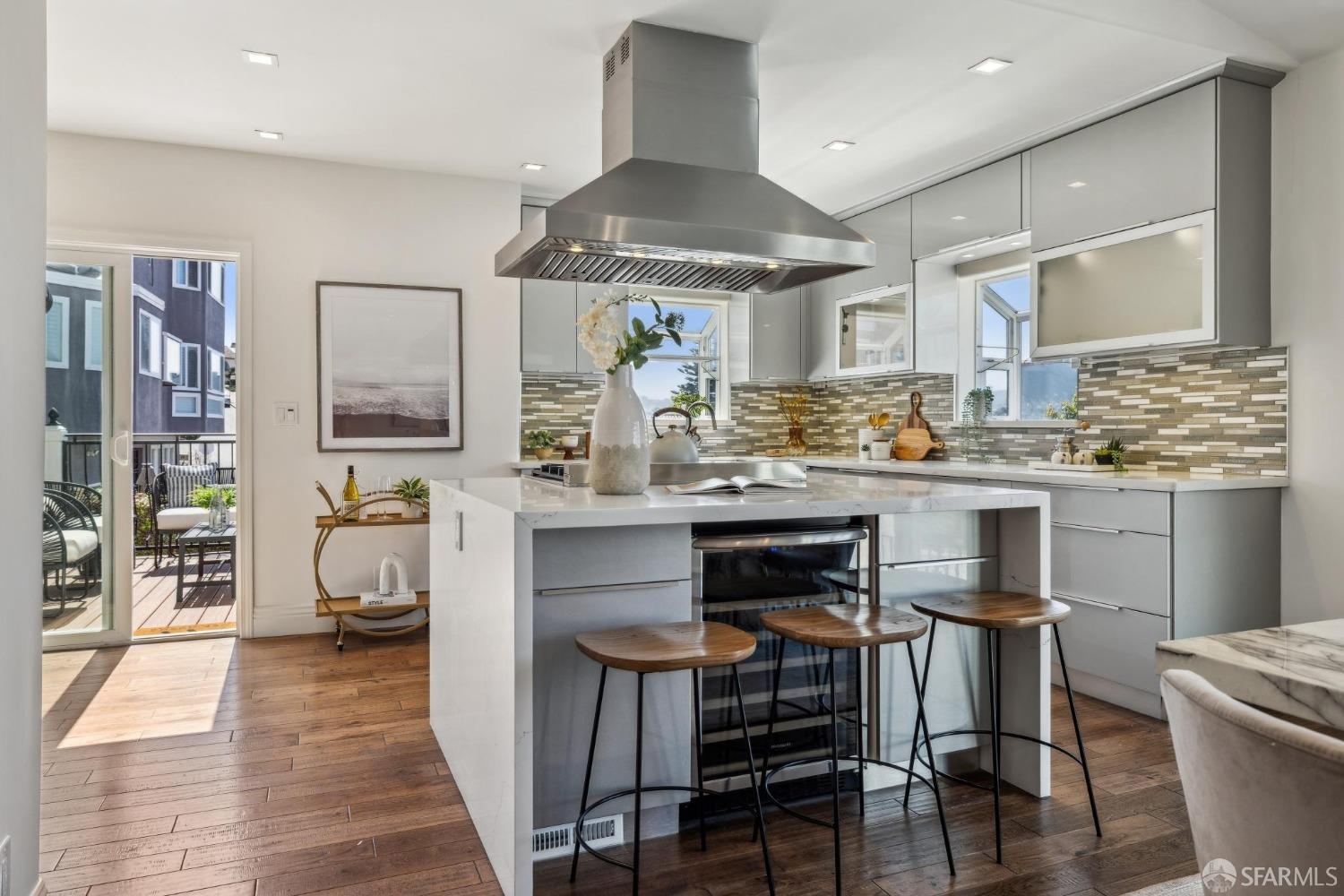 Detail Gallery Image 48 of 99 For 100 Pinehurst Way, San Francisco,  CA 94127 - 4 Beds | 4/1 Baths