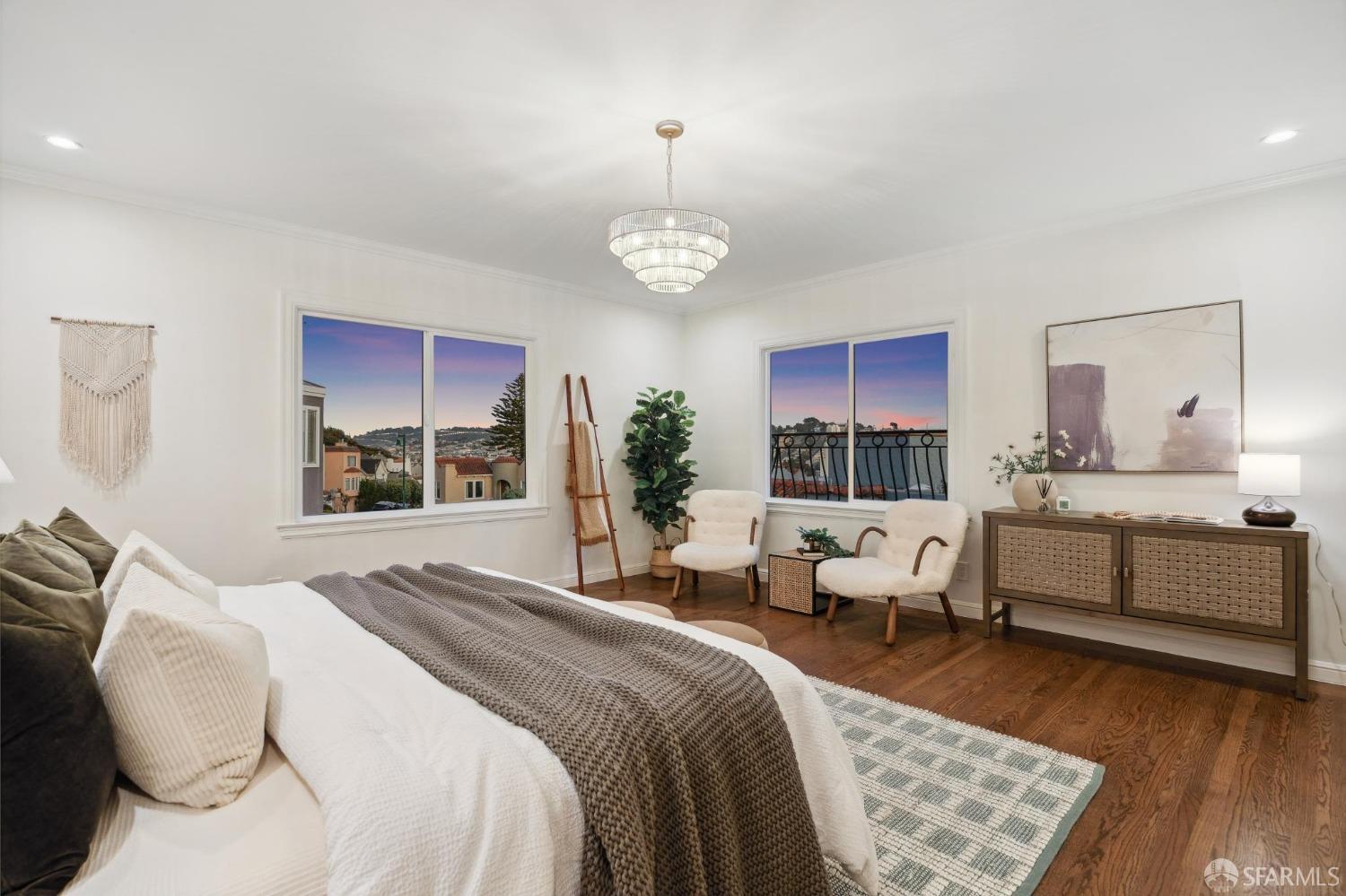 Detail Gallery Image 18 of 99 For 100 Pinehurst Way, San Francisco,  CA 94127 - 4 Beds | 4/1 Baths