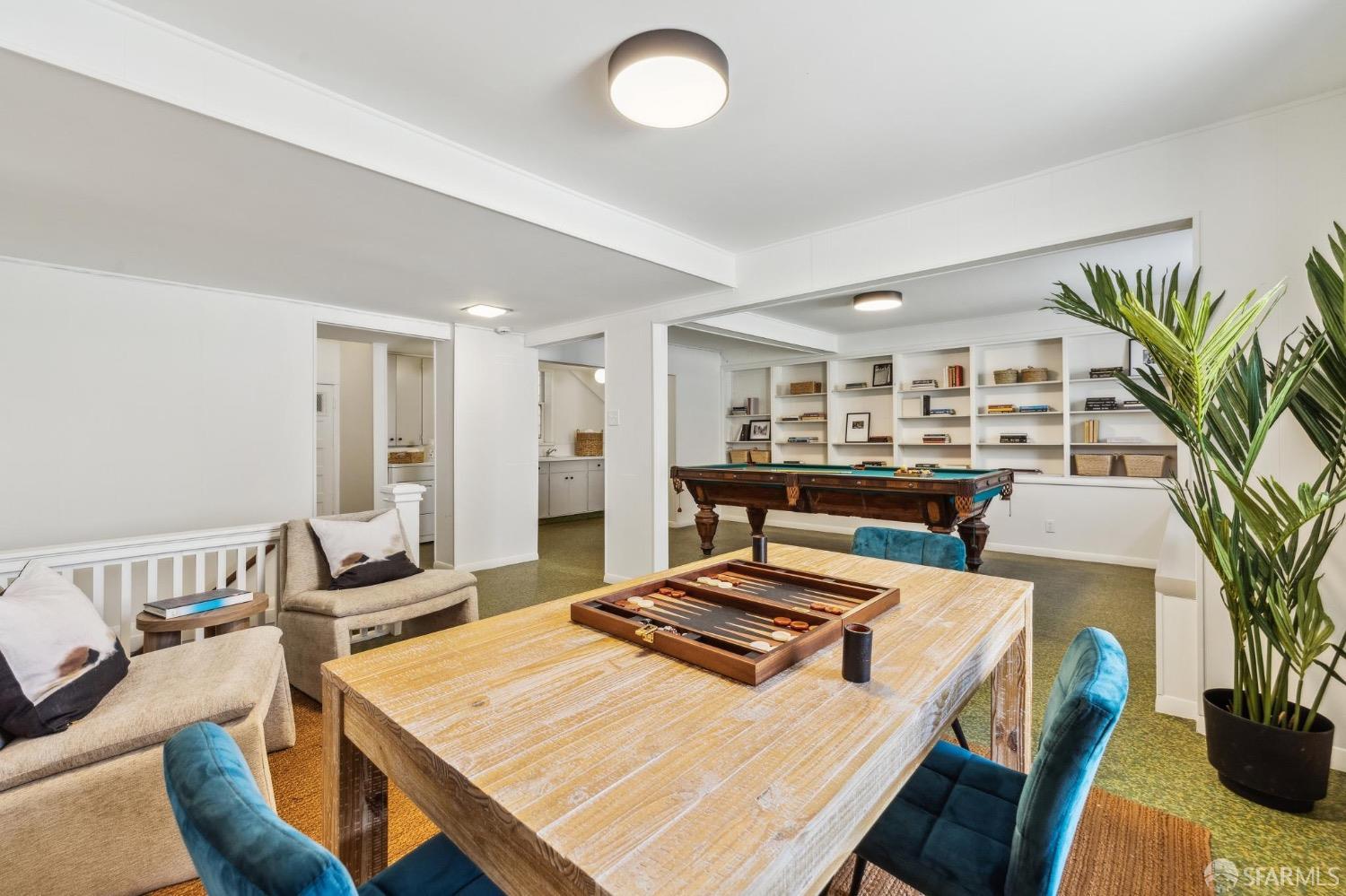 Detail Gallery Image 72 of 82 For 2260 Leavenworth St, San Francisco,  CA 94133 - 5 Beds | 4/1 Baths