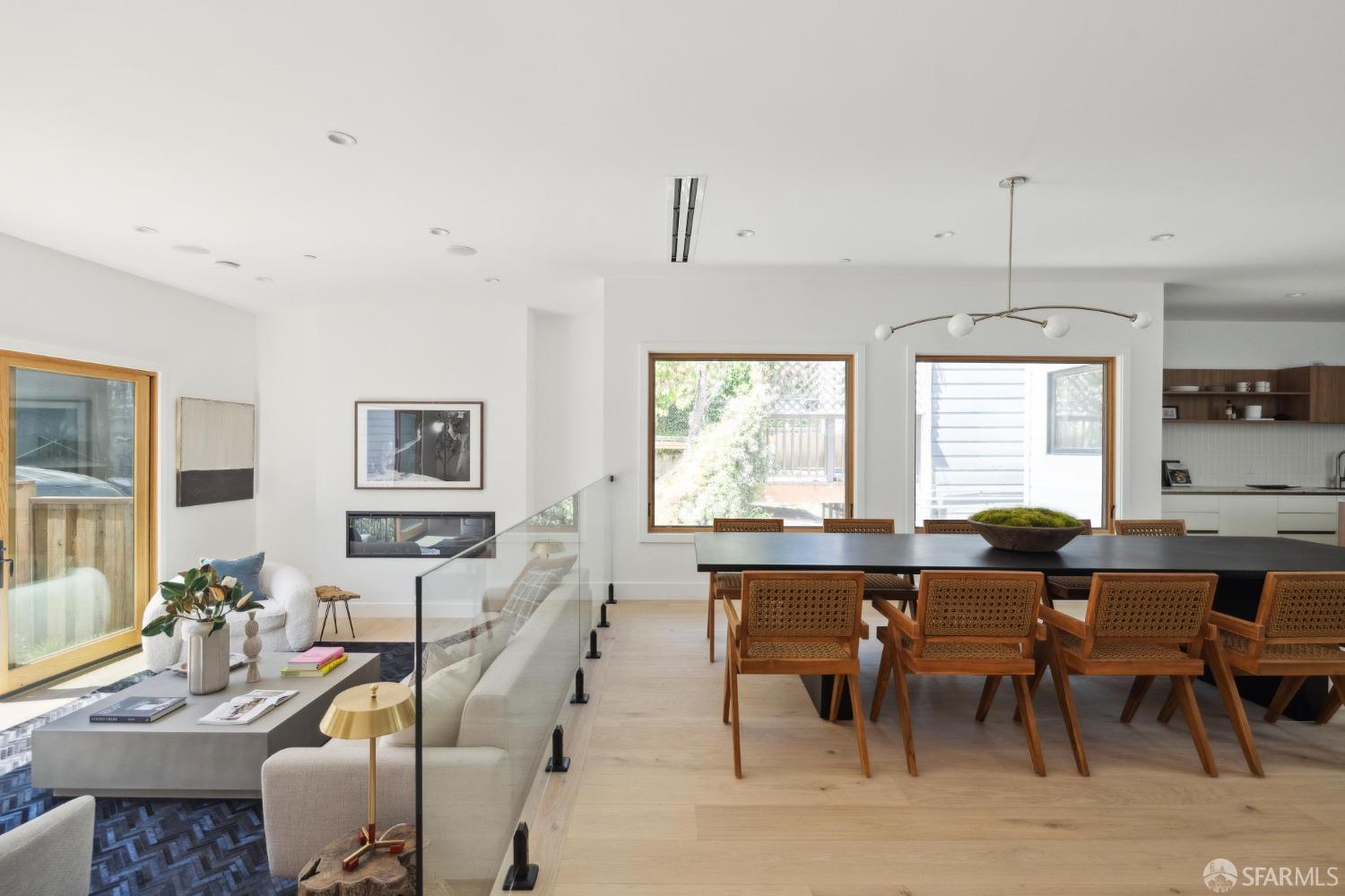 Detail Gallery Image 10 of 53 For 630 Precita Ave, San Francisco,  CA 94110 - 7 Beds | 5/2 Baths