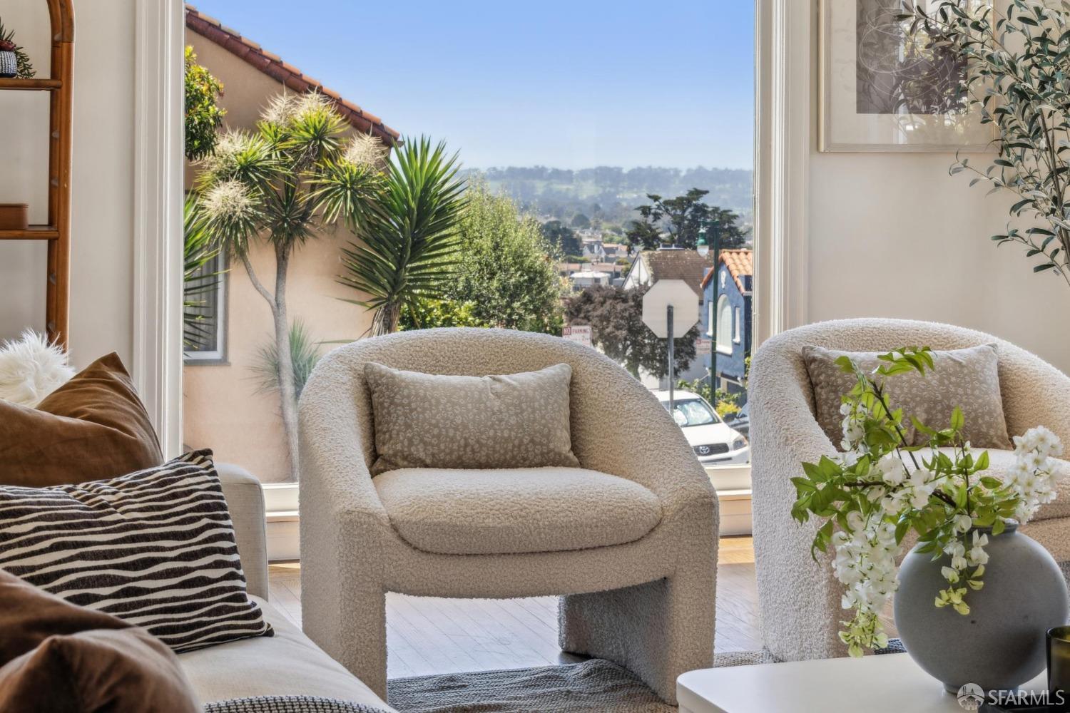 Detail Gallery Image 37 of 99 For 100 Pinehurst Way, San Francisco,  CA 94127 - 4 Beds | 4/1 Baths