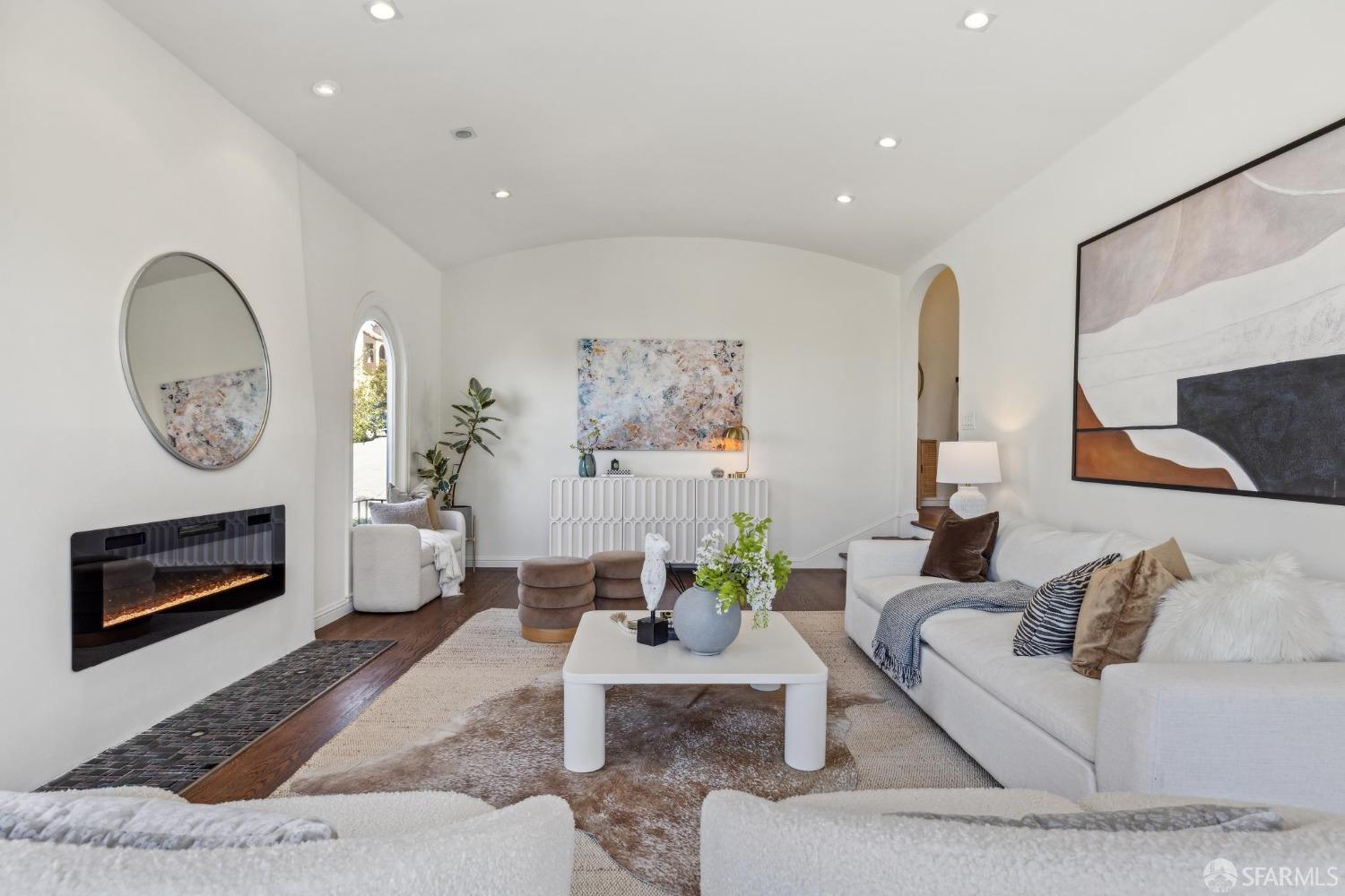 Detail Gallery Image 40 of 99 For 100 Pinehurst Way, San Francisco,  CA 94127 - 4 Beds | 4/1 Baths
