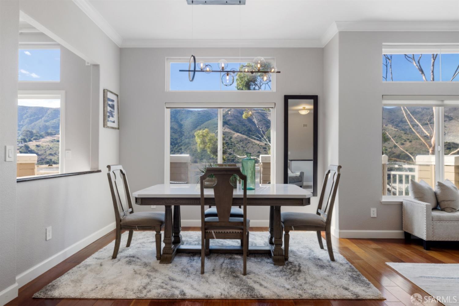 Detail Gallery Image 7 of 29 For 123 Kestrel Ct, Brisbane,  CA 94005 - 3 Beds | 2/1 Baths