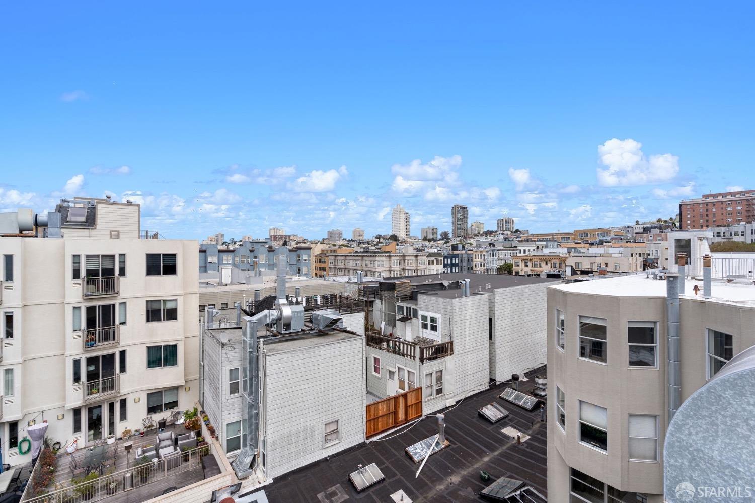 Detail Gallery Image 35 of 37 For 1720 Clay St #8,  San Francisco,  CA 94109 - 1 Beds | 1 Baths