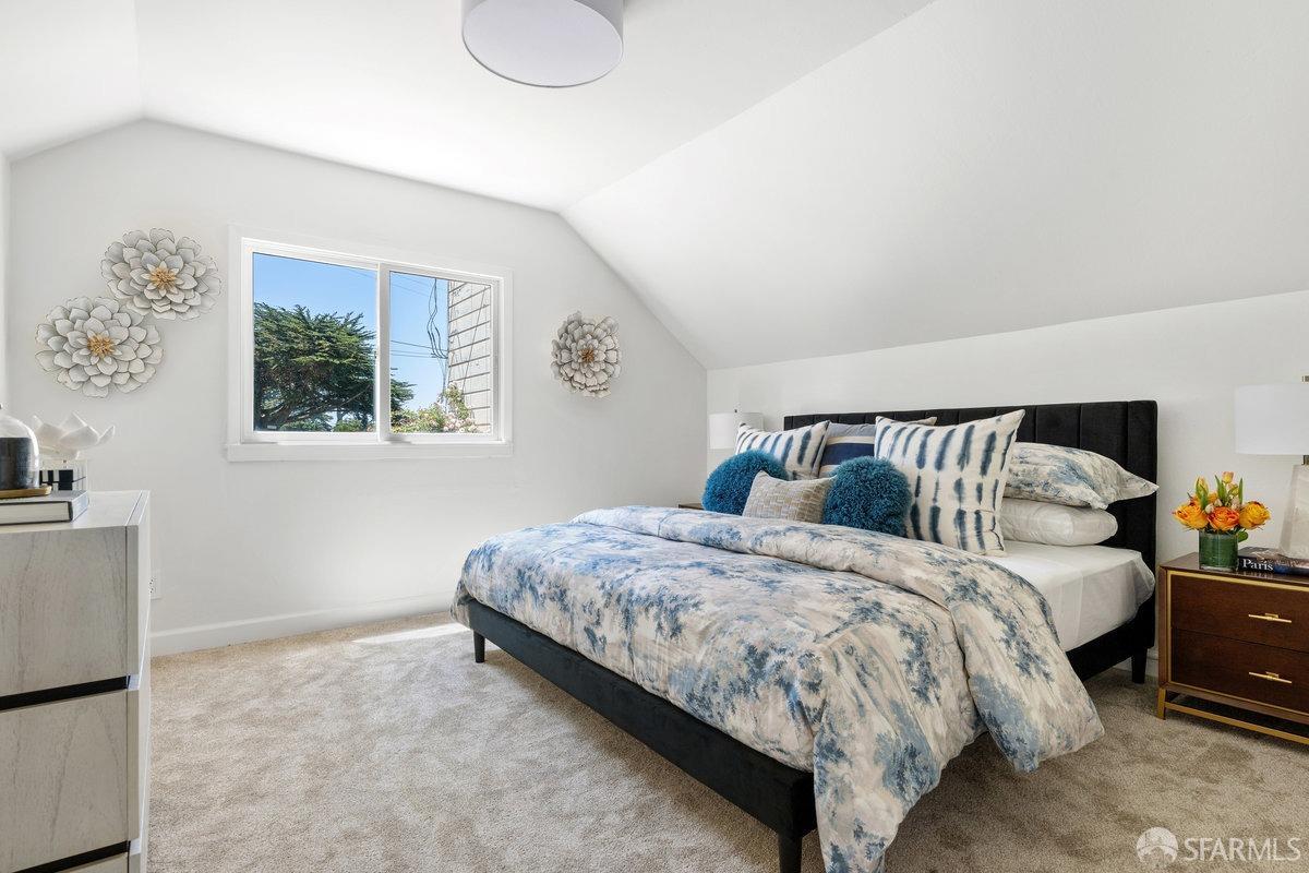 Detail Gallery Image 14 of 25 For 45 Holly Park Cir, San Francisco,  CA 94110 - 3 Beds | 1/1 Baths