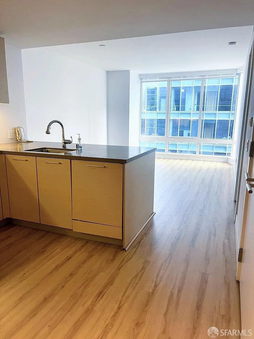 Photo #5: 425038194 Listing: Photo #5