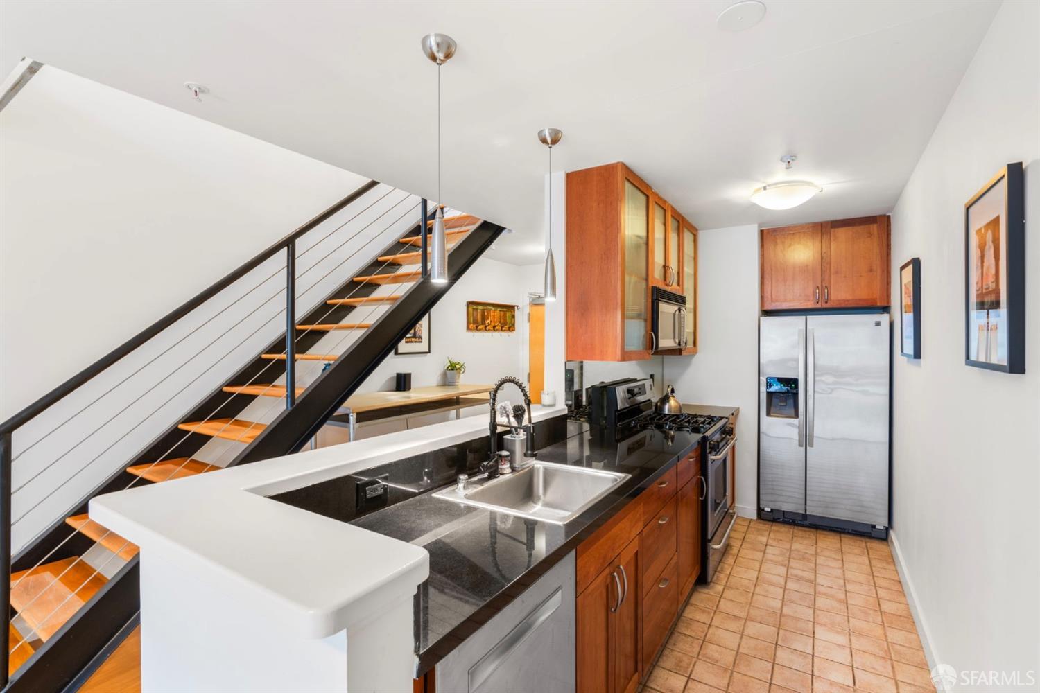 Detail Gallery Image 6 of 37 For 1720 Clay St #8,  San Francisco,  CA 94109 - 1 Beds | 1 Baths