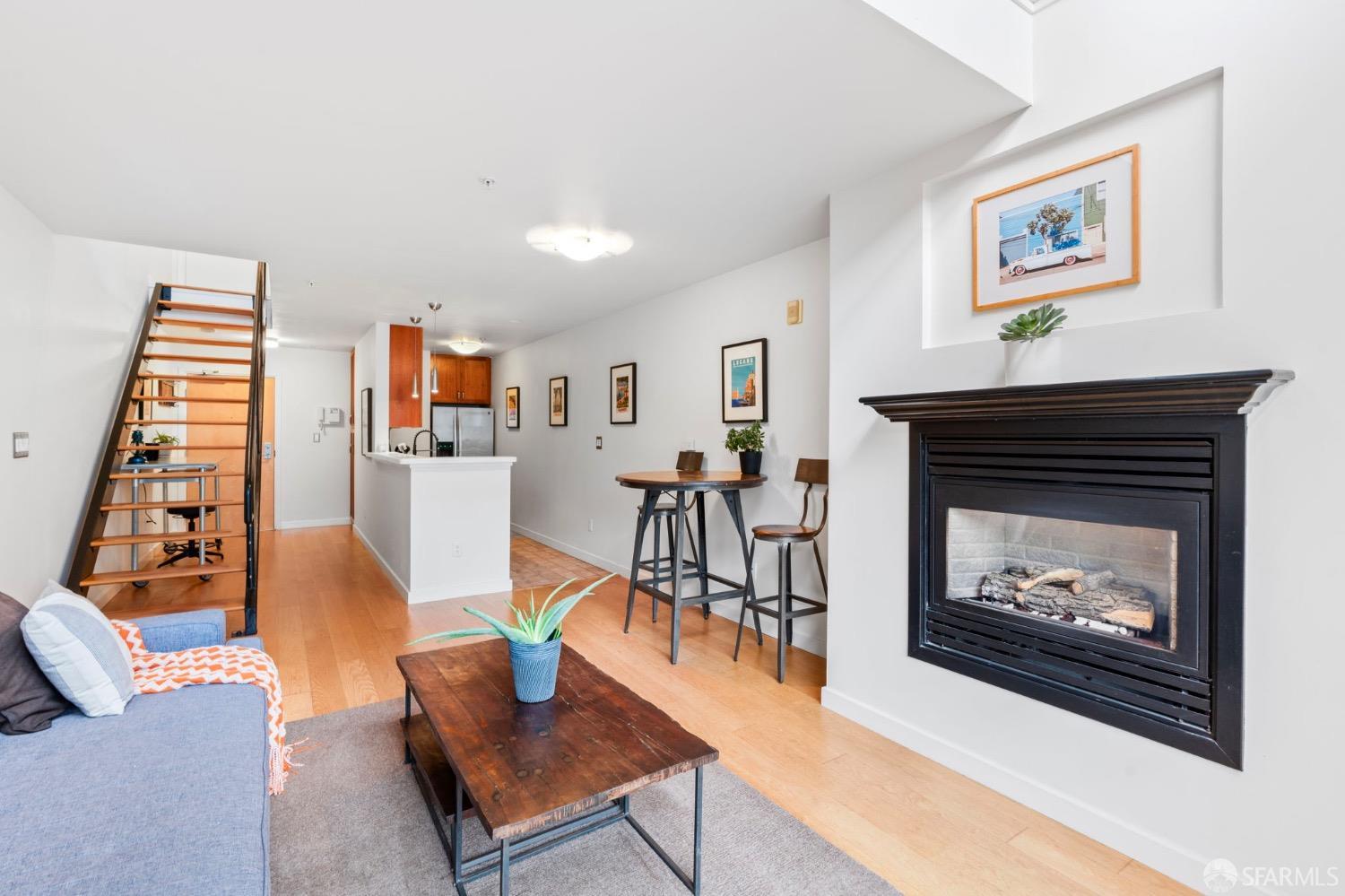 Detail Gallery Image 3 of 37 For 1720 Clay St #8,  San Francisco,  CA 94109 - 1 Beds | 1 Baths