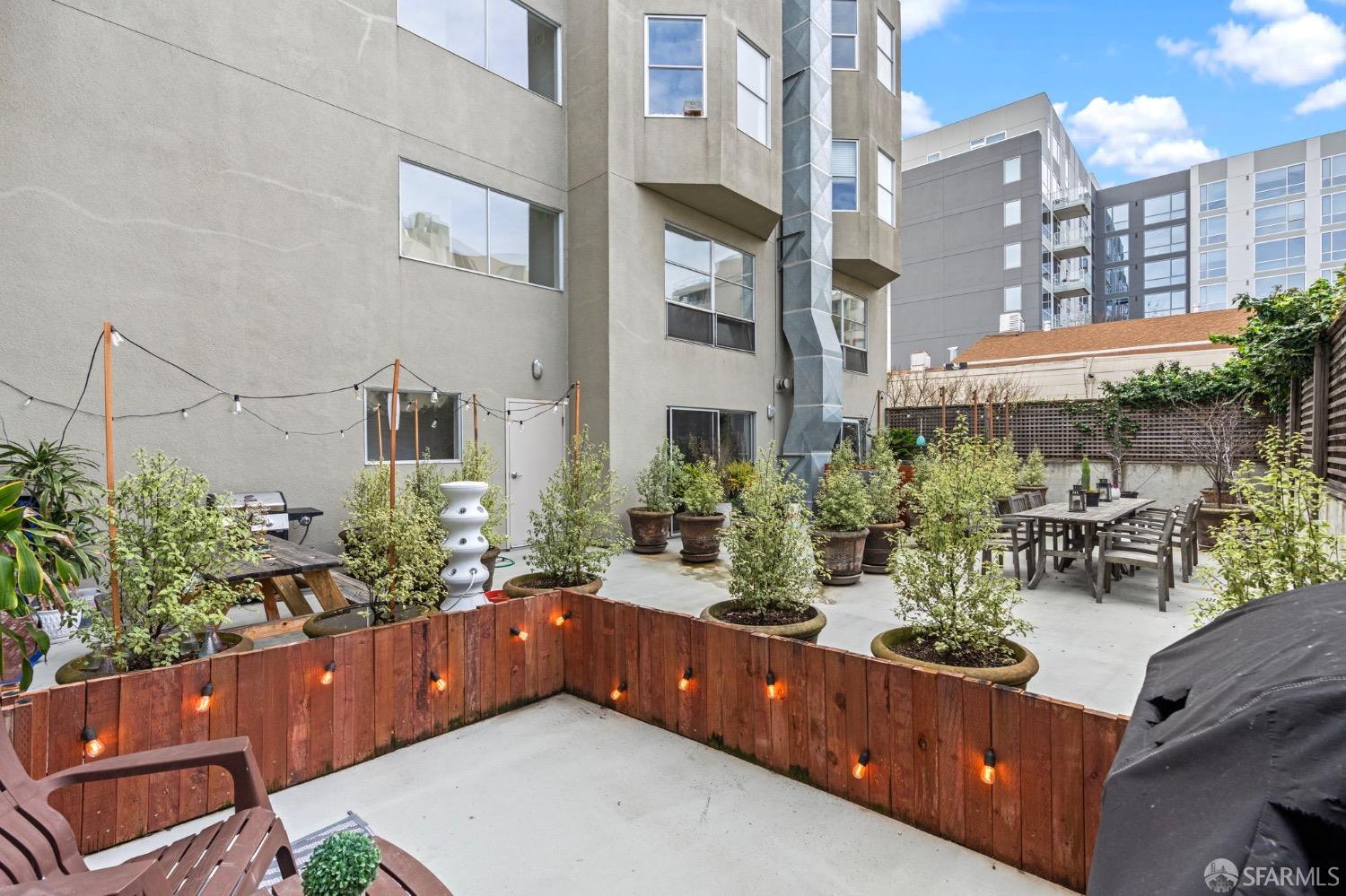 Detail Gallery Image 25 of 37 For 1720 Clay St #8,  San Francisco,  CA 94109 - 1 Beds | 1 Baths