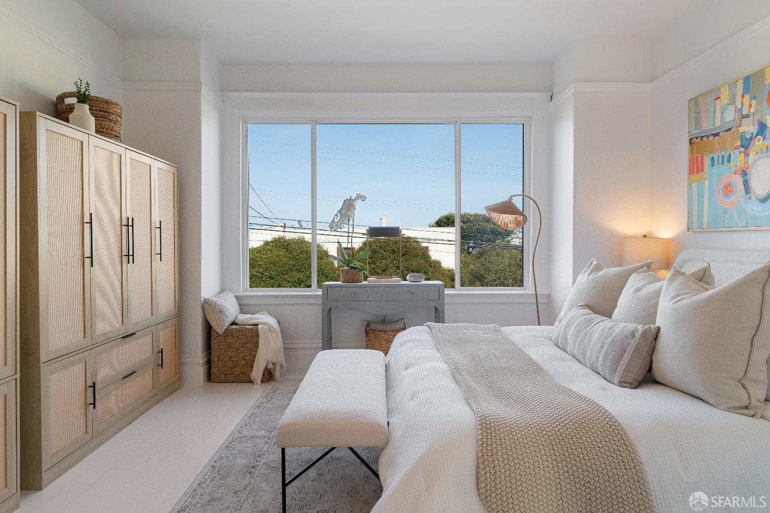 Detail Gallery Image 6 of 33 For 137 Edna St, San Francisco,  CA 94112 - 2 Beds | 1 Baths