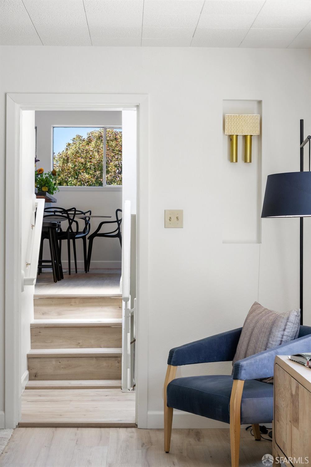 Detail Gallery Image 8 of 25 For 45 Holly Park Cir, San Francisco,  CA 94110 - 3 Beds | 1/1 Baths