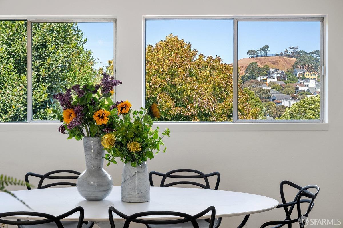 Detail Gallery Image 11 of 25 For 45 Holly Park Cir, San Francisco,  CA 94110 - 3 Beds | 1/1 Baths