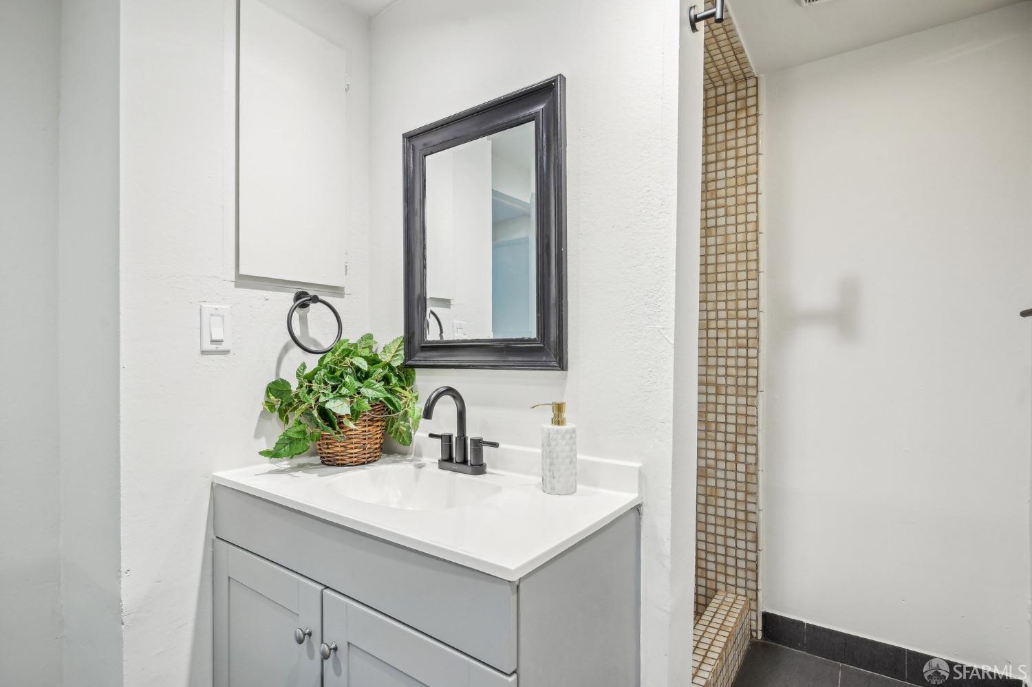 Detail Gallery Image 31 of 43 For 480 Cypress Ave, San Bruno,  CA 94066 - 4 Beds | 2 Baths