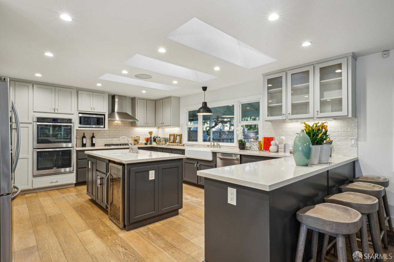 Detail Gallery Image 10 of 38 For 14826 Skyline Blvd #1,  Woodside,  CA 94062 - 3 Beds | 3 Baths