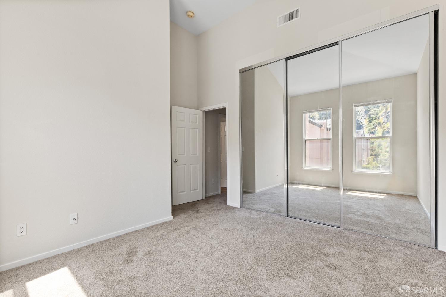 Detail Gallery Image 26 of 28 For 163 Stoneridge Ln, San Francisco,  CA 94134 - 2 Beds | 2 Baths