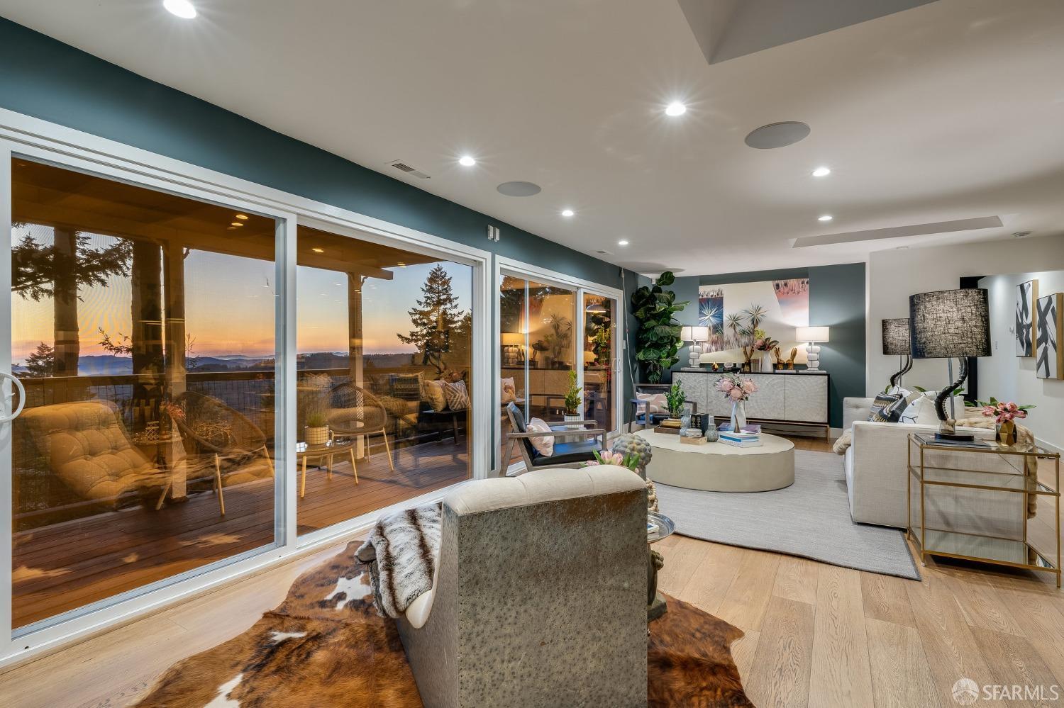 Detail Gallery Image 25 of 38 For 14826 Skyline Blvd #1,  Woodside,  CA 94062 - 3 Beds | 3 Baths