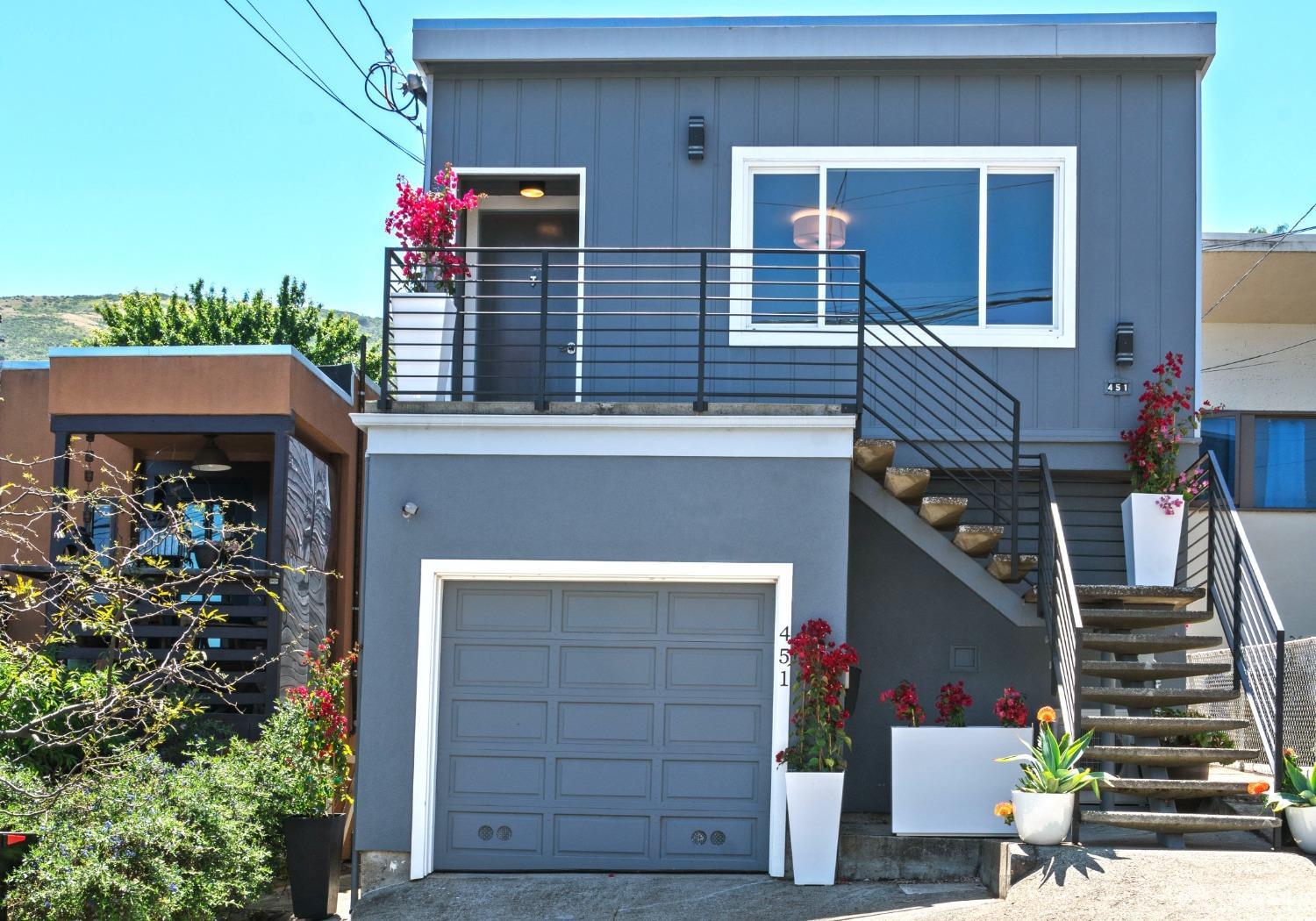 Detail Gallery Image 5 of 50 For 451 Mariposa St, Brisbane,  CA 94005 - 4 Beds | 2 Baths