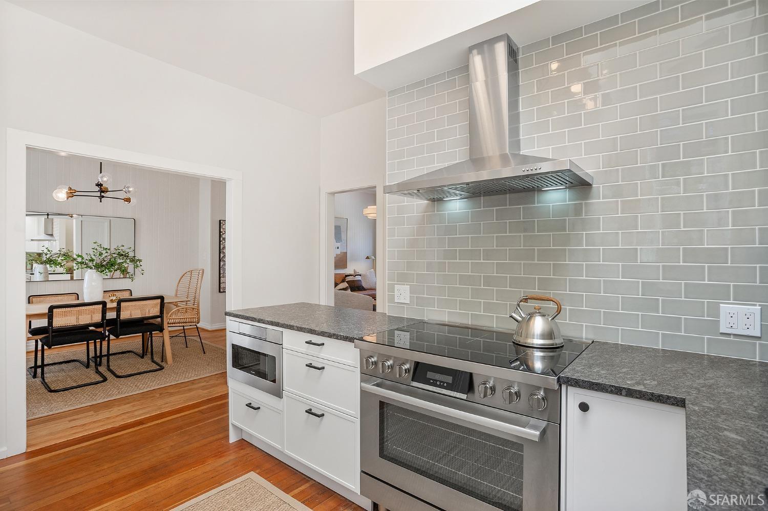 Detail Gallery Image 8 of 32 For 764 Arkansas St, San Francisco,  CA 94107 - 3 Beds | 1 Baths