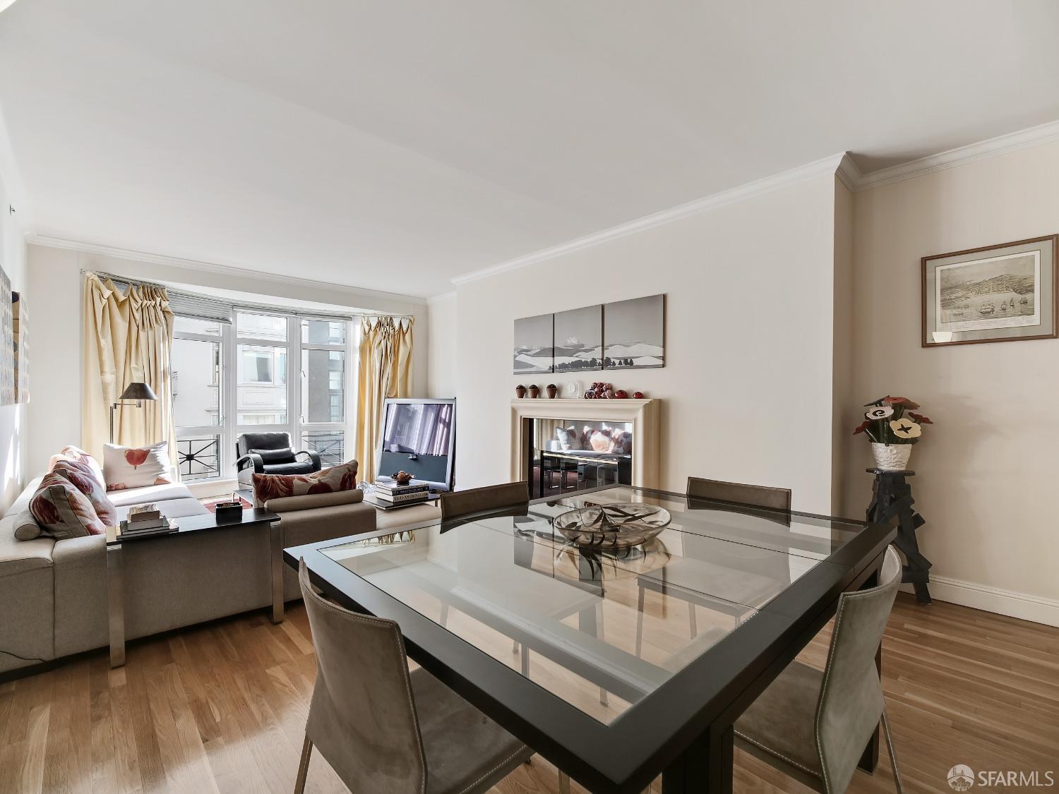 Detail Gallery Image 2 of 26 For 1340 Clay St #403,  San Francisco,  CA 94109 - 2 Beds | 2 Baths