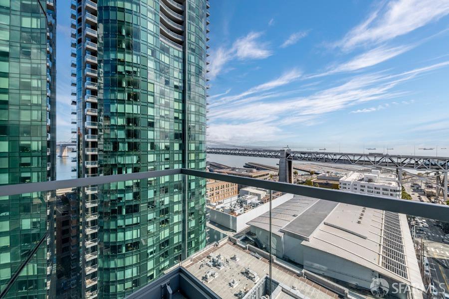 Detail Gallery Image 10 of 24 For 301 Main St 14f,  San Francisco,  CA 94105 - 2 Beds | 2 Baths