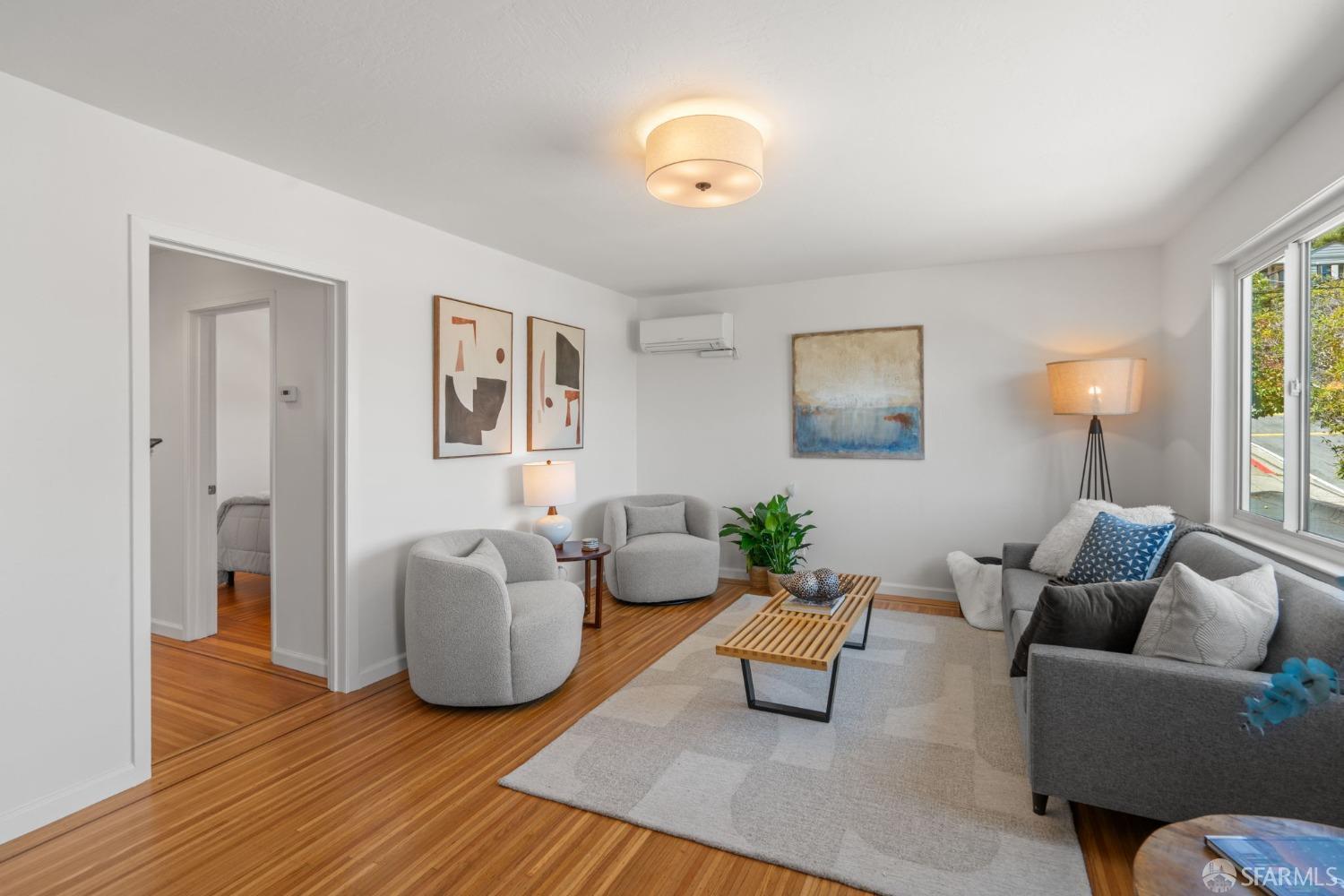 Detail Gallery Image 8 of 50 For 451 Mariposa St, Brisbane,  CA 94005 - 4 Beds | 2 Baths