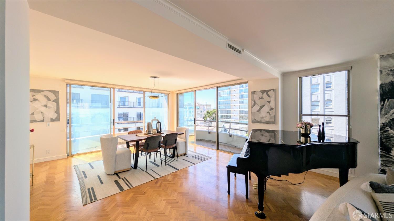 Detail Gallery Image 7 of 35 For 1220 Jones St #601,  San Francisco,  CA 94109 - 3 Beds | 3 Baths