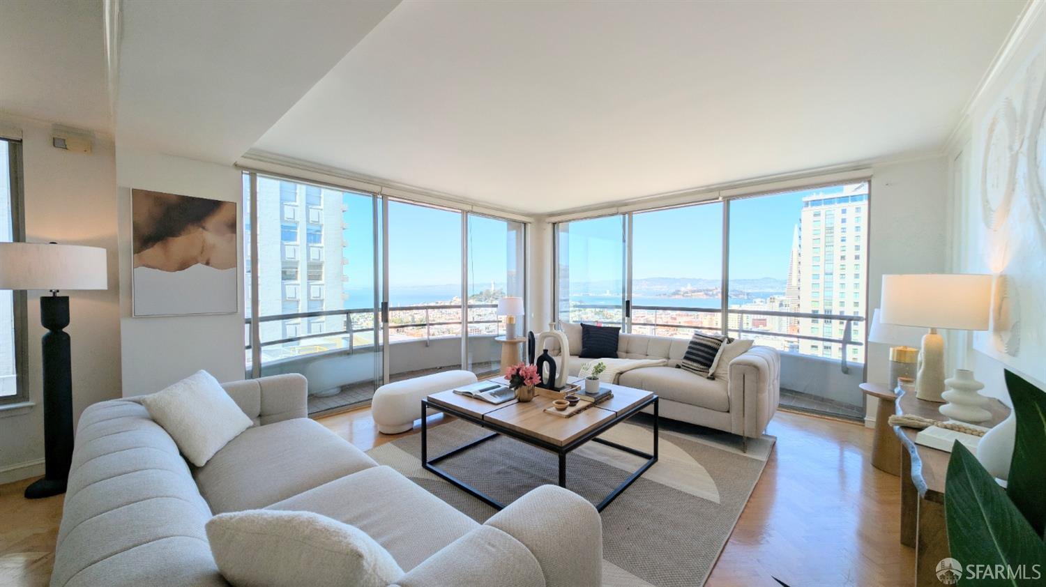 Detail Gallery Image 5 of 35 For 1220 Jones St #601,  San Francisco,  CA 94109 - 3 Beds | 3 Baths