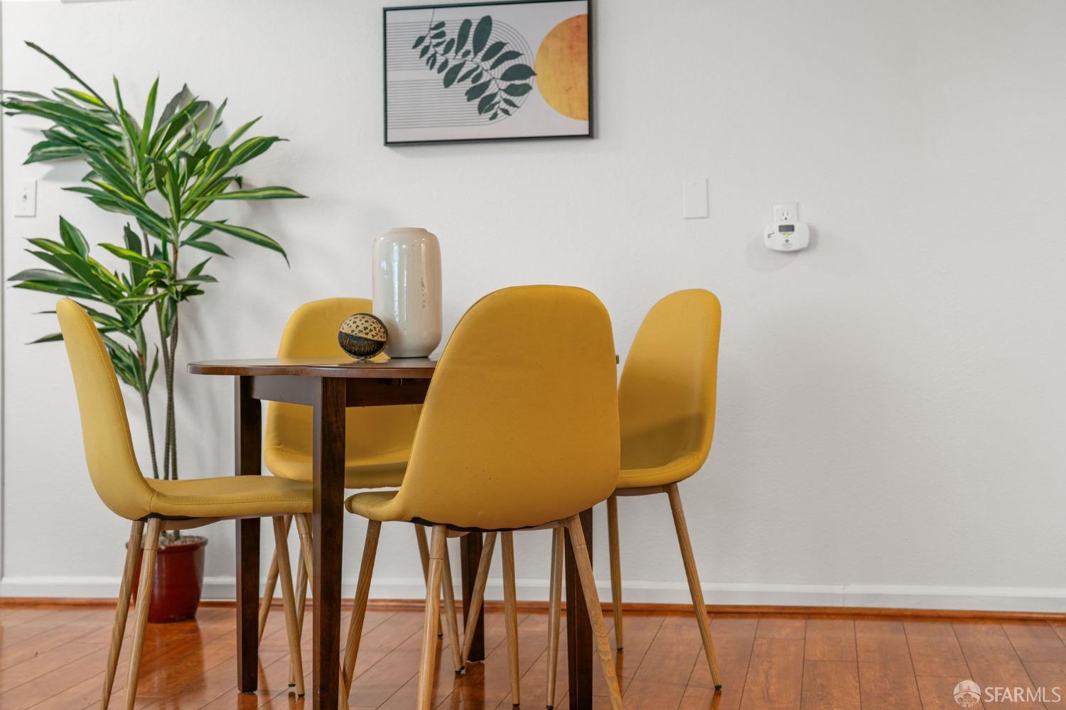 Detail Gallery Image 27 of 50 For 451 Mariposa St, Brisbane,  CA 94005 - 4 Beds | 2 Baths