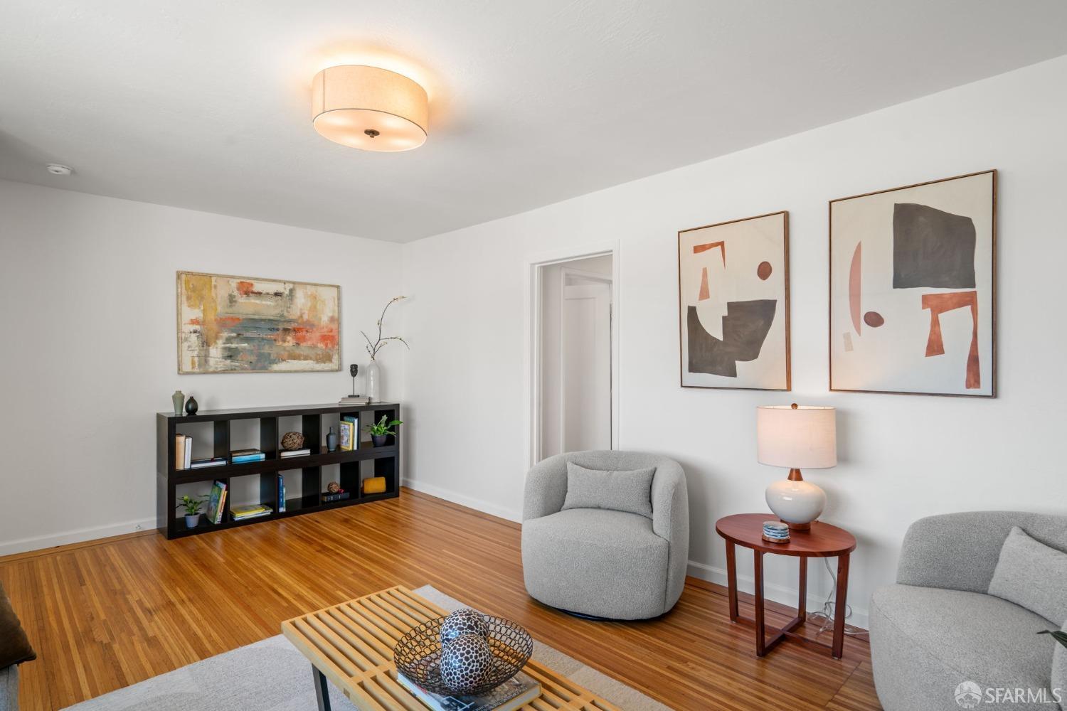 Detail Gallery Image 7 of 50 For 451 Mariposa St, Brisbane,  CA 94005 - 4 Beds | 2 Baths