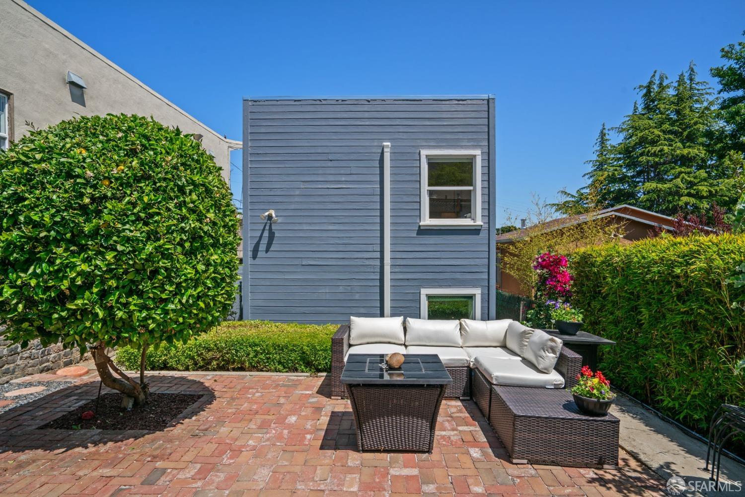 Detail Gallery Image 32 of 50 For 451 Mariposa St, Brisbane,  CA 94005 - 4 Beds | 2 Baths