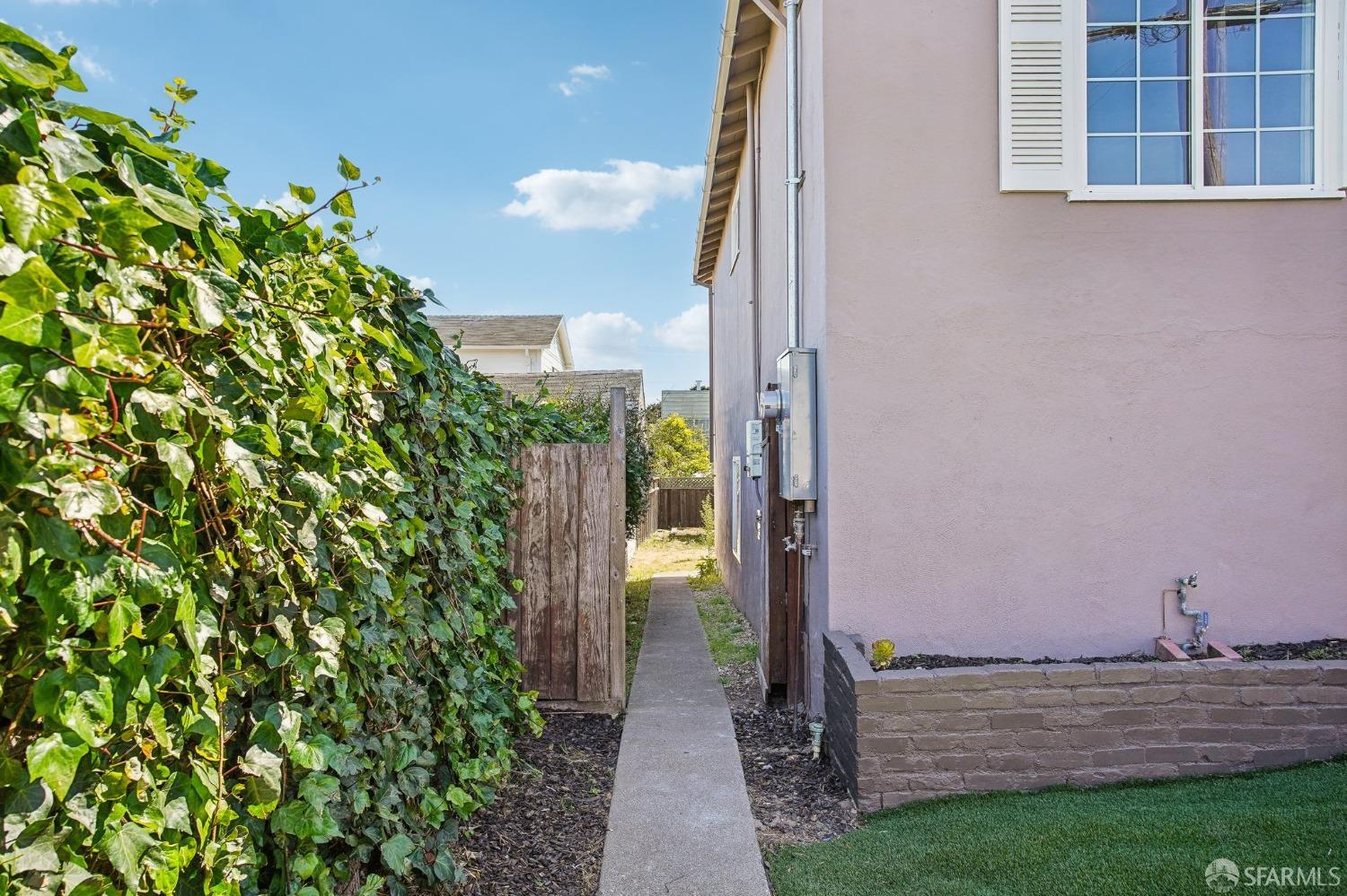 Detail Gallery Image 41 of 43 For 480 Cypress Ave, San Bruno,  CA 94066 - 4 Beds | 2 Baths