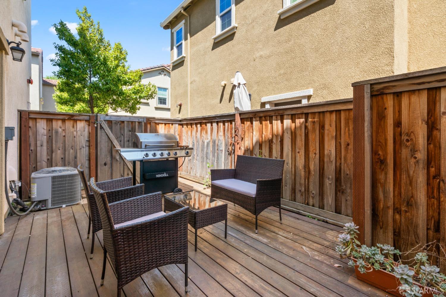 Detail Gallery Image 22 of 39 For 1544 Glenn St, Hayward,  CA 94545 - 3 Beds | 2/1 Baths