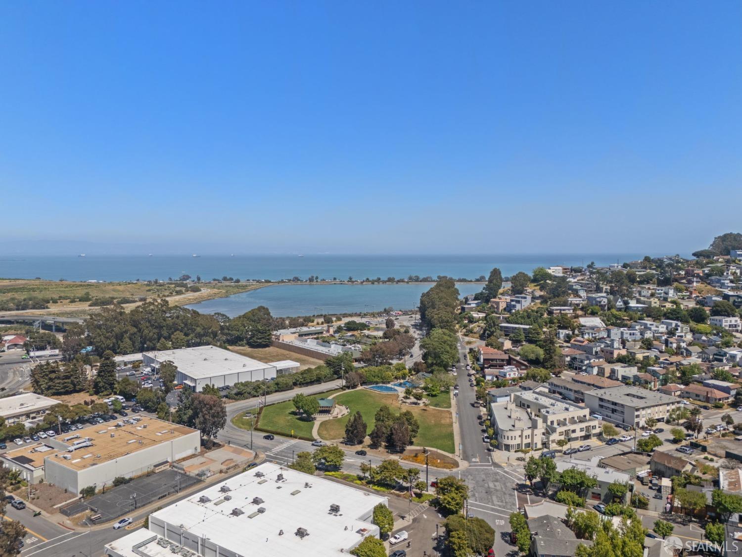 Detail Gallery Image 41 of 50 For 451 Mariposa St, Brisbane,  CA 94005 - 4 Beds | 2 Baths